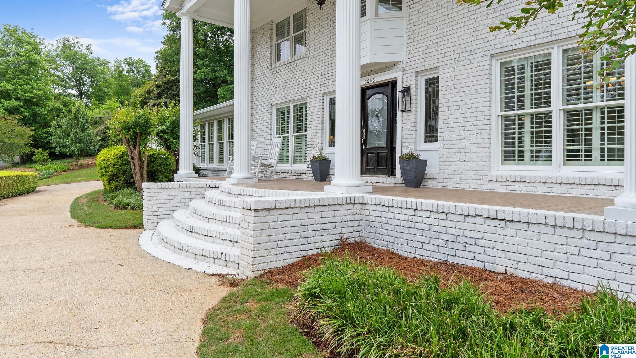 3558 WESTBURY ROAD