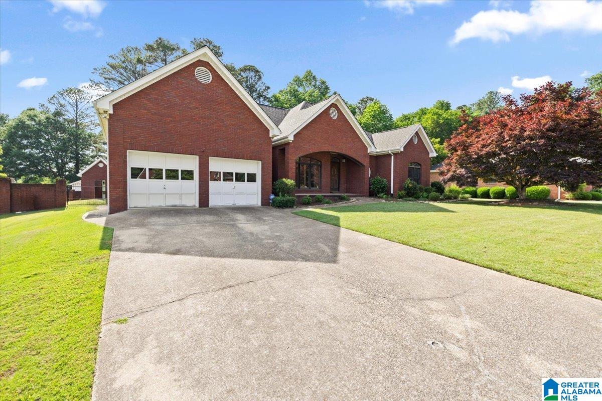 6010 SILVER LAKE CIRCLE