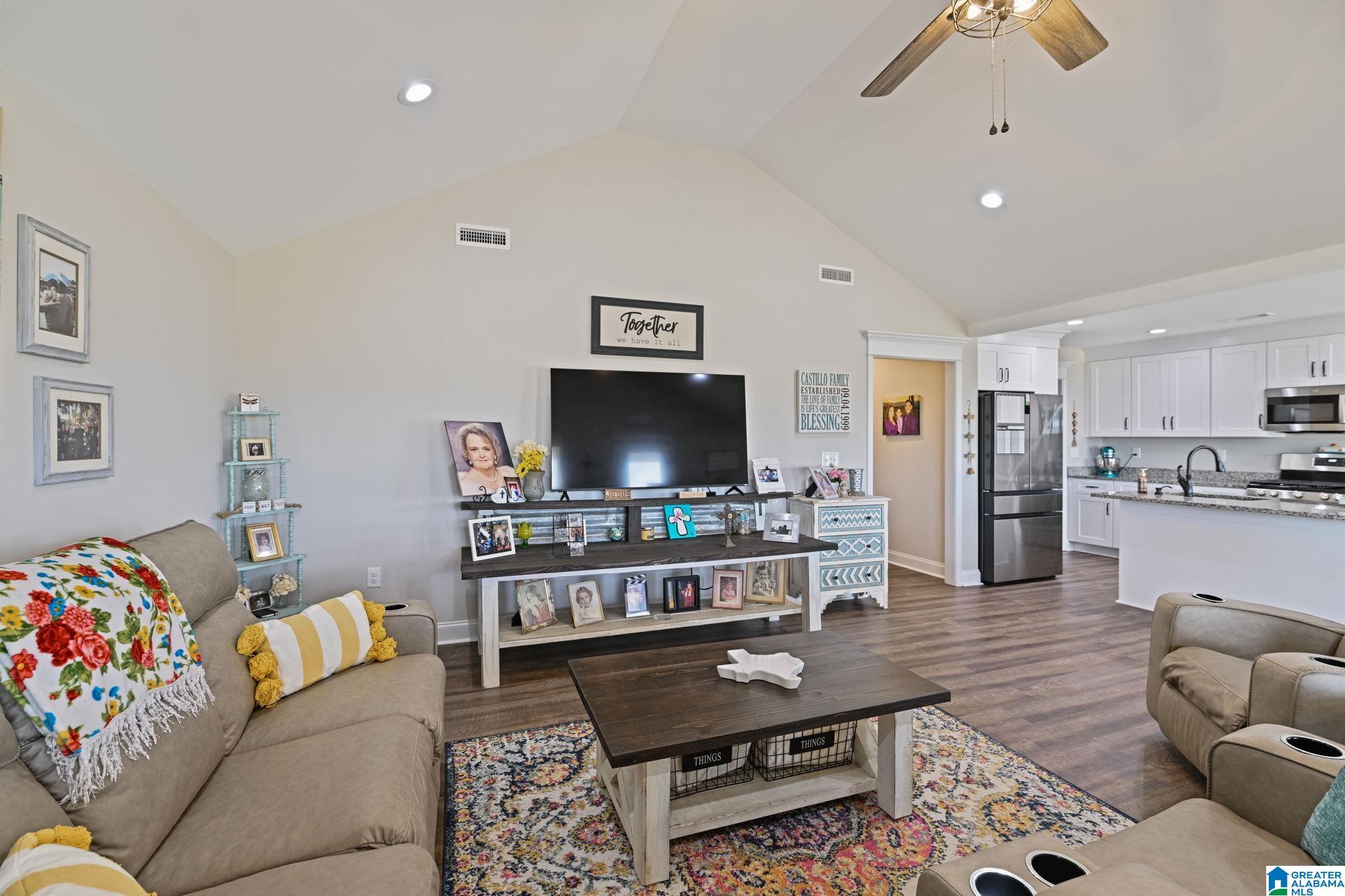 928 COUNTY ROAD 733