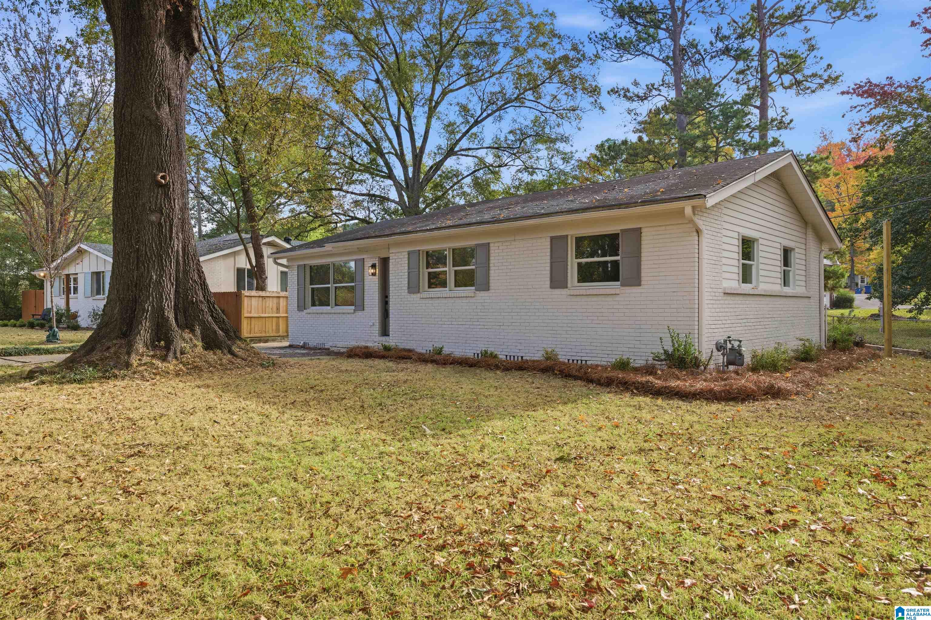 1005 QUEENSBURY ROAD