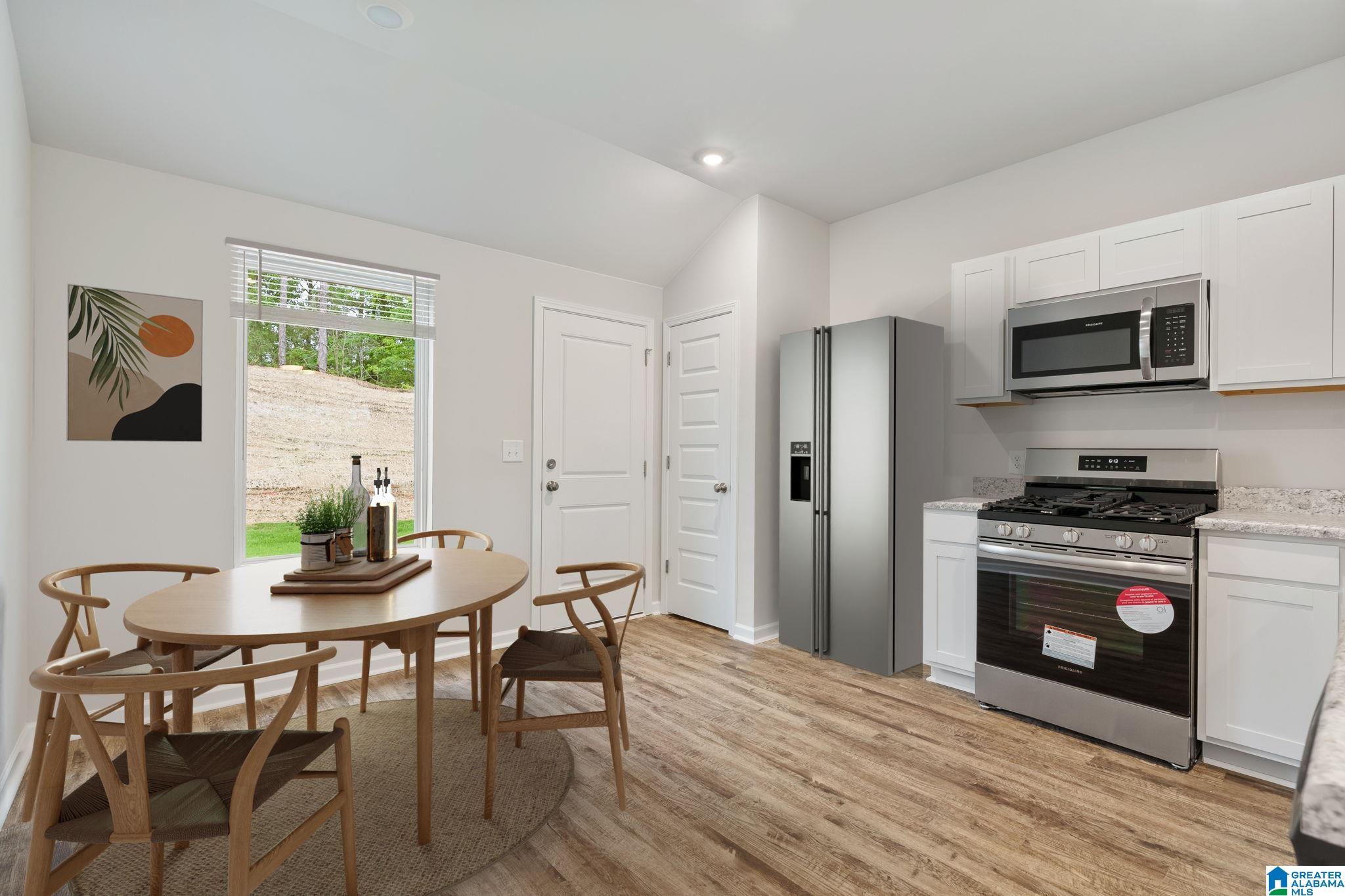 884 CAMDEN LOOP