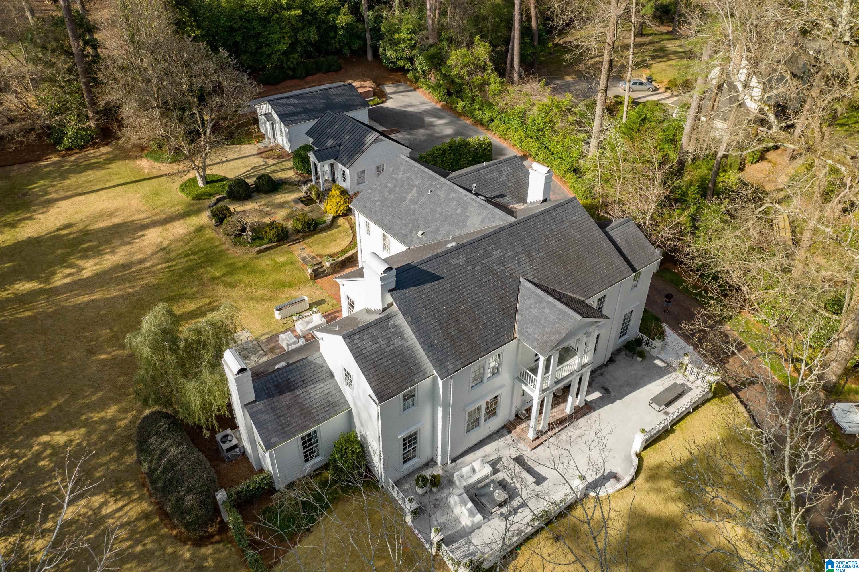 2900 MOUNTAIN BROOK PARKWAY