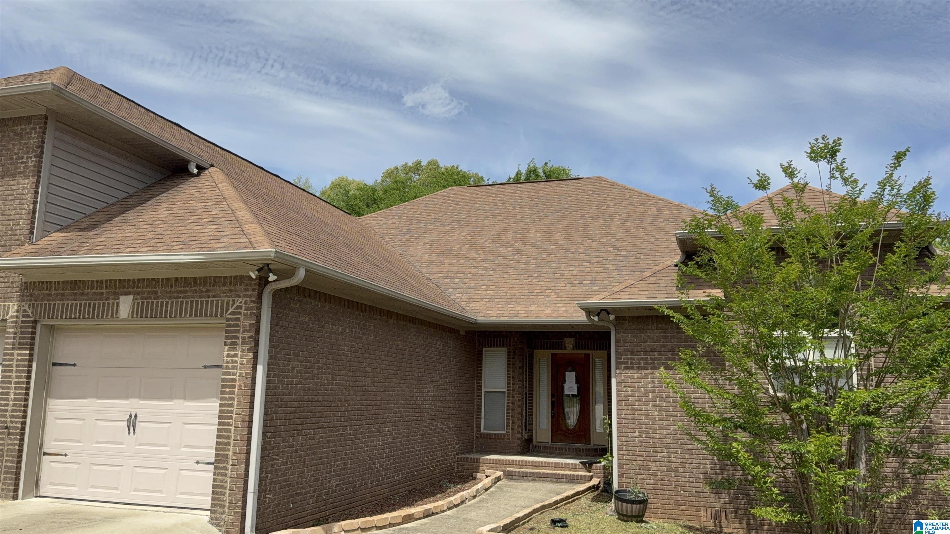 136 VILLAGE TRACE DRIVE