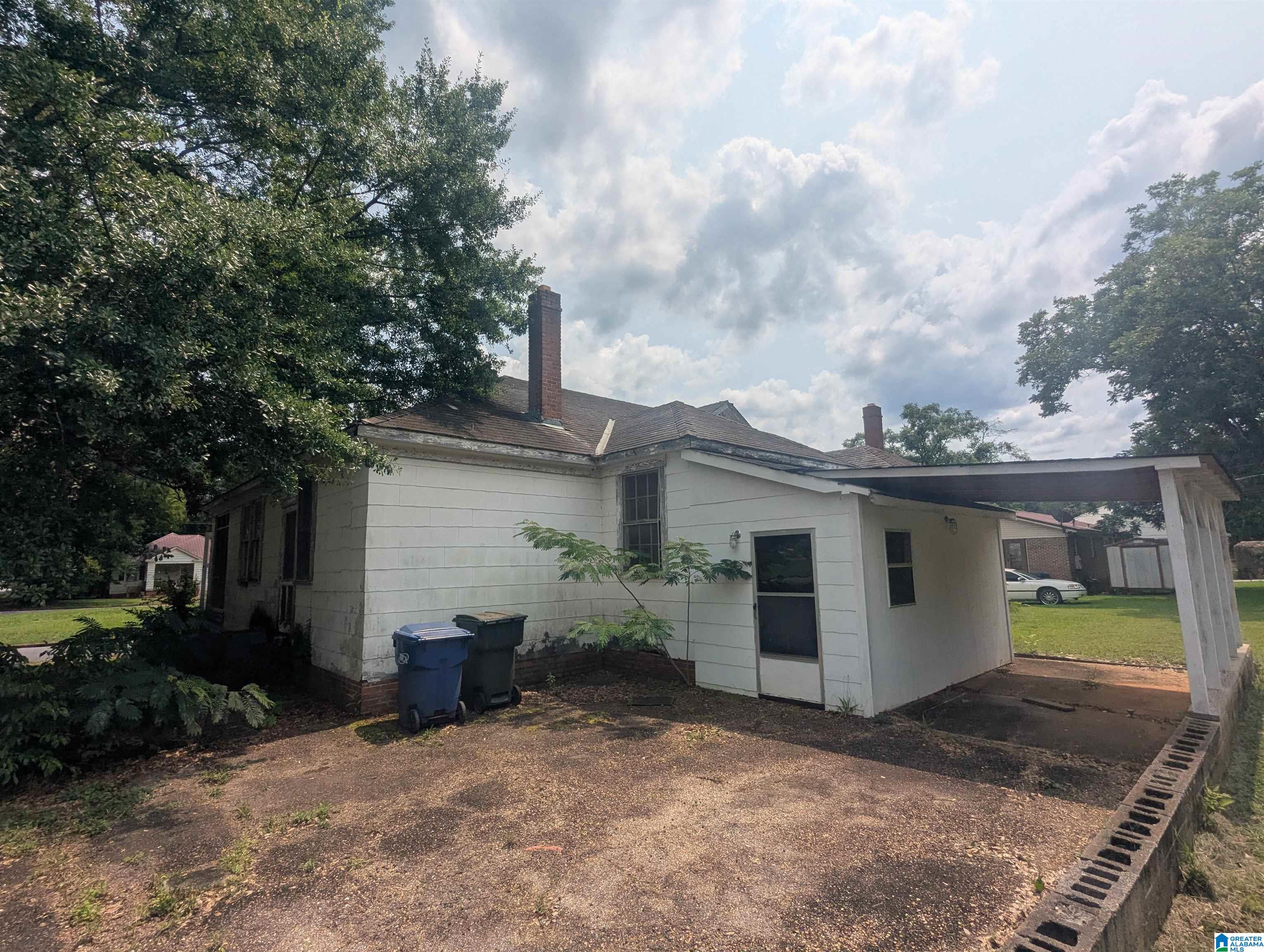 301 PARKWAY W
