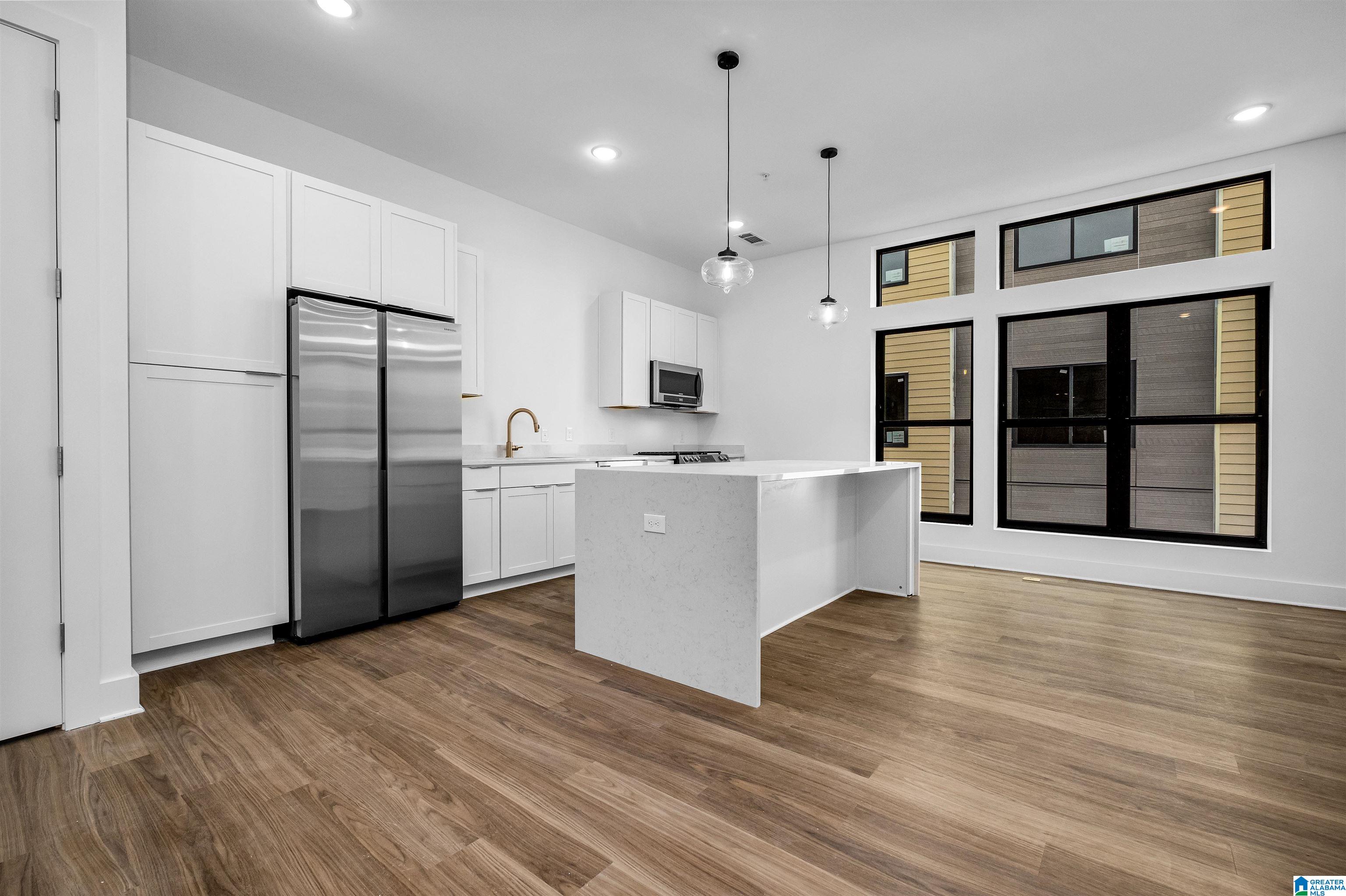 1329 S 4TH AVENUE 404