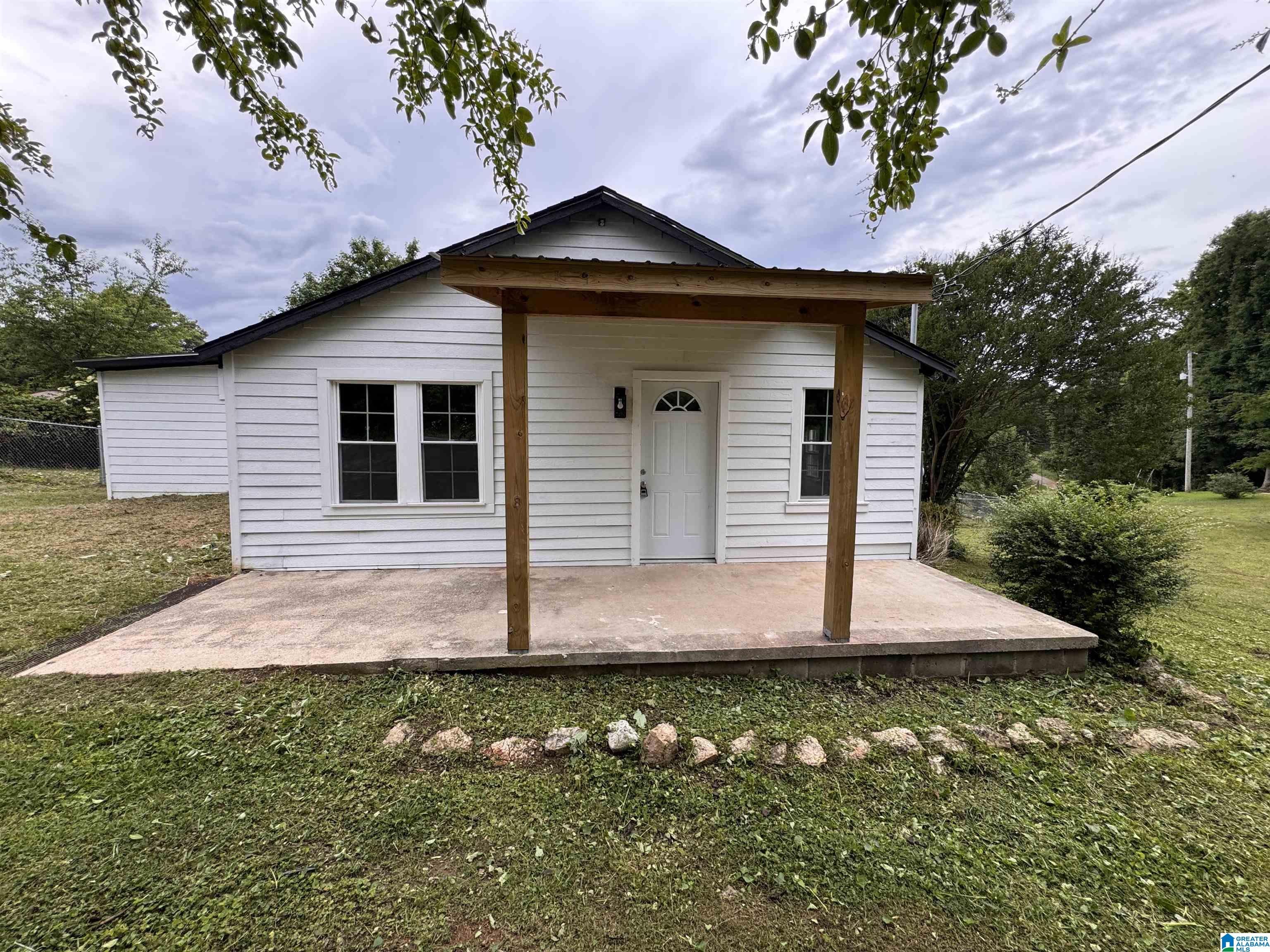 Photo 1 of 43 — 7546 OLD SPRINGVILLE ROAD, TRUSSVILLE, AL 35173