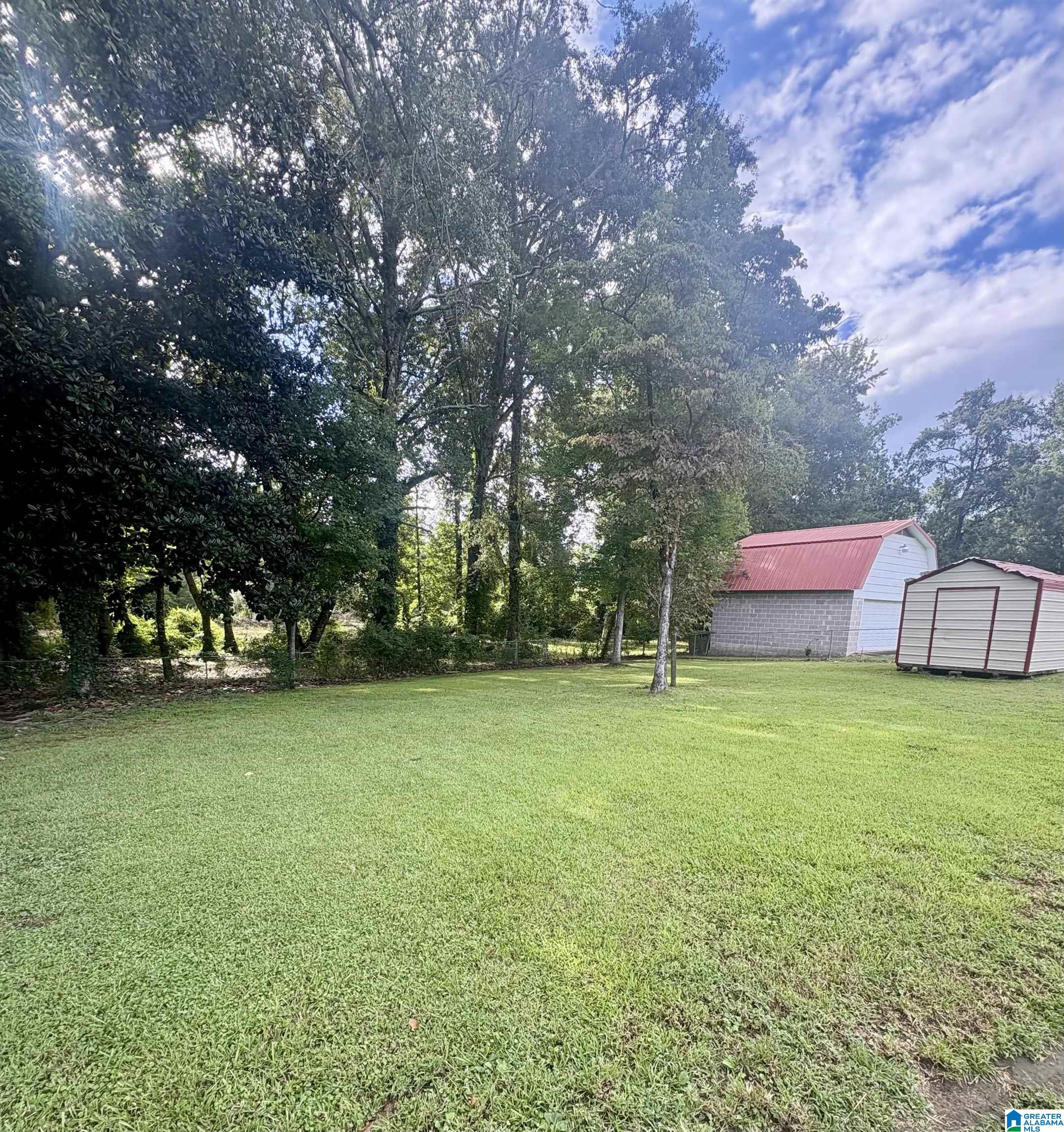 803 3RD STREET N - Photo 4