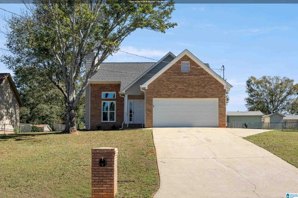 6815 RIDGELINE WAY, PINSON, AL 35126 - Image b5e68ec733d1cdfcaee1962f66b68982/1267415765
