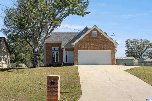 6815 RIDGELINE WAY, PINSON, AL 35126 - Image b5e68ec733d1cdfcaee1962f66b68982/3156395206