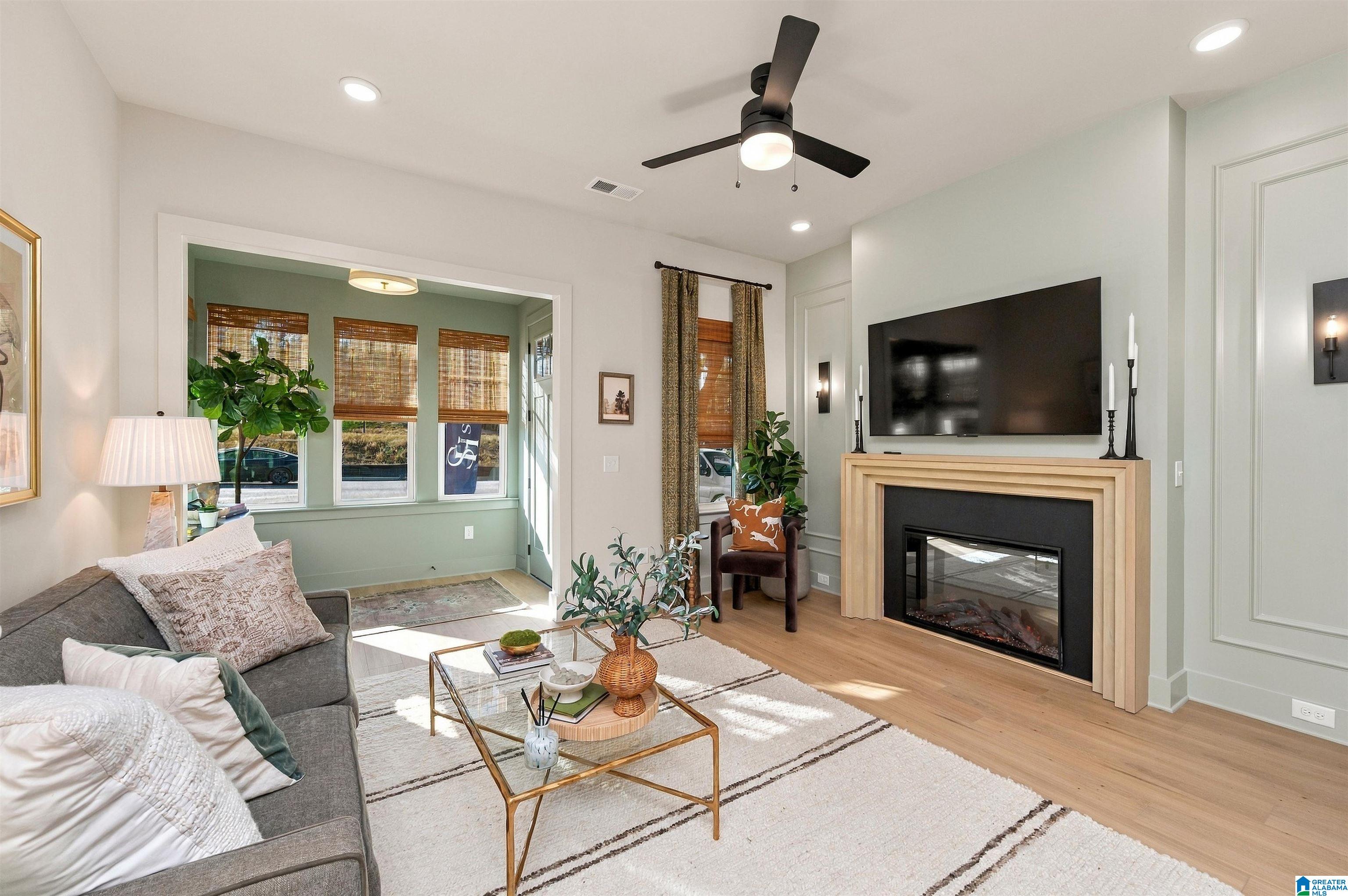 737 RIVERWALK DRIVE