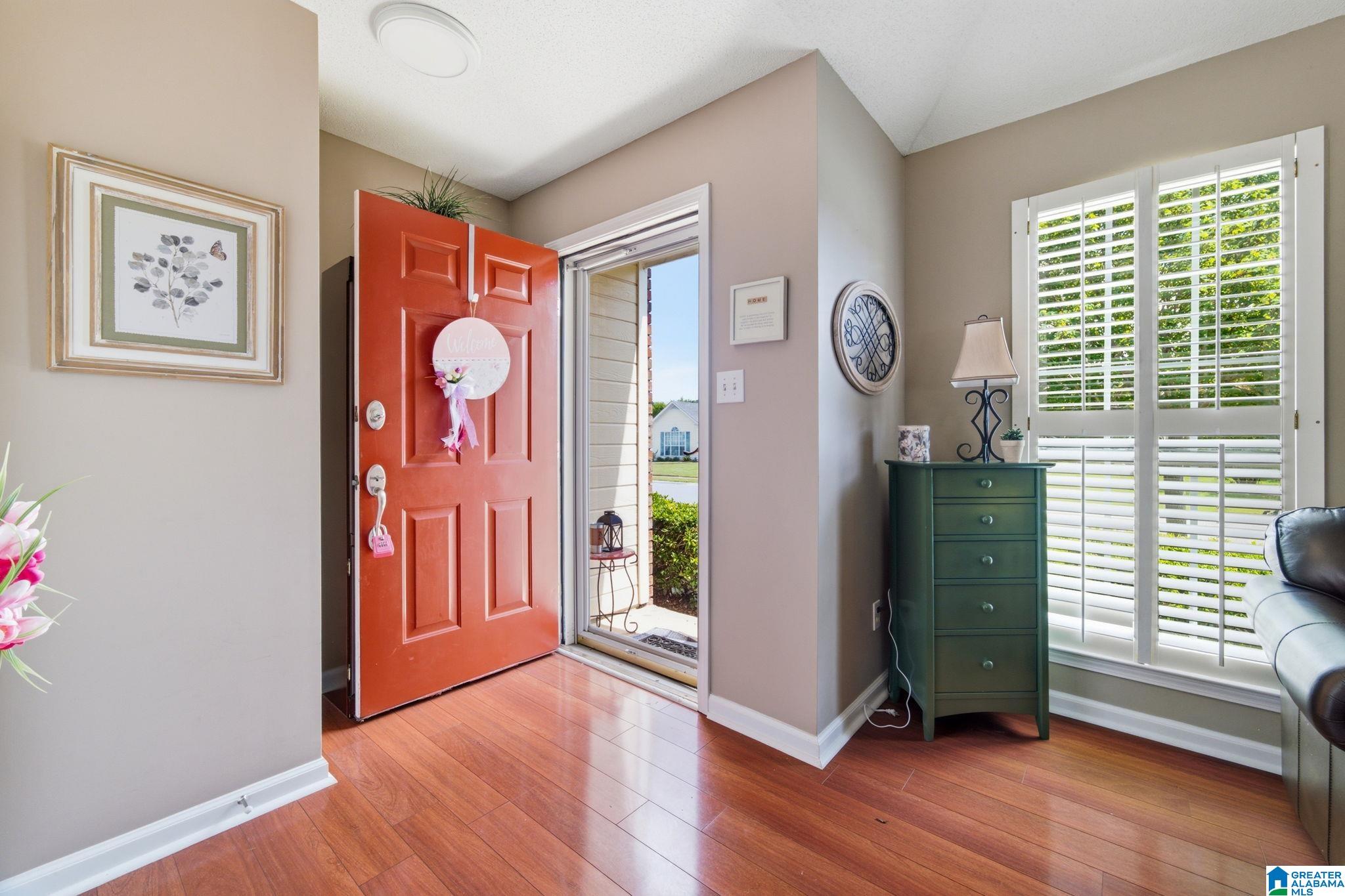 128 W STONEHAVEN CIRCLE