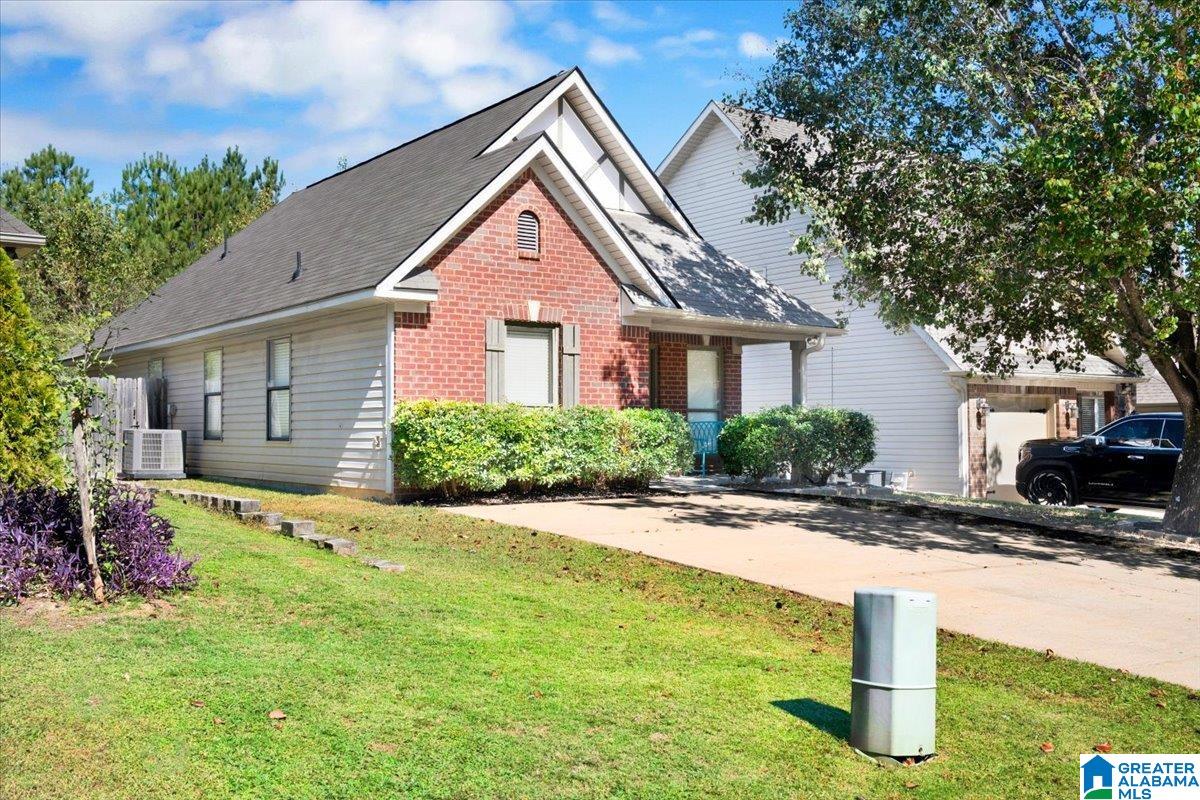 3166 PINECREEK LOOP