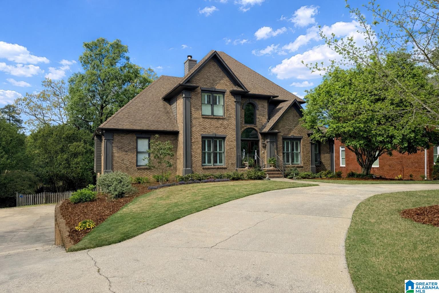 4220 ASHINGTON DRIVE