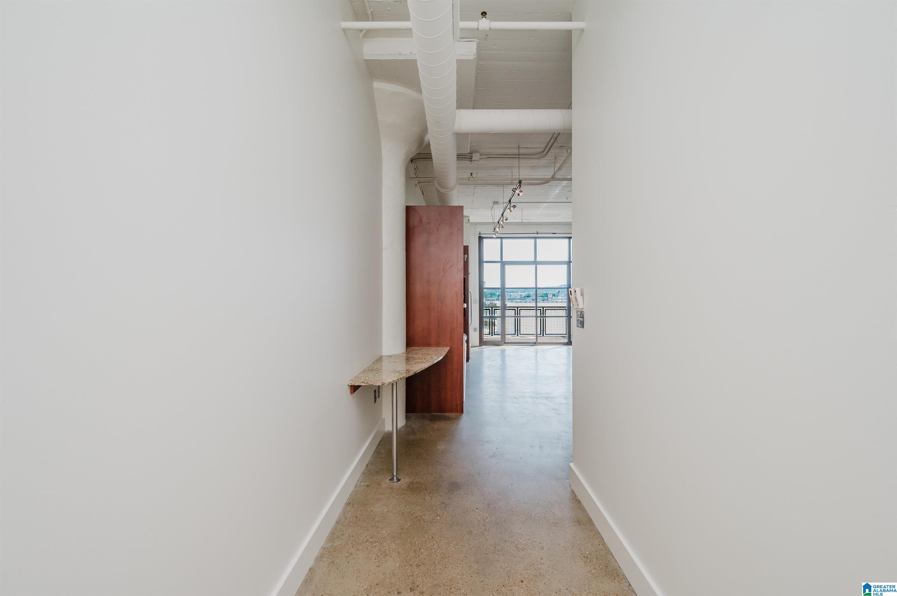 2201 5TH AVENUE 406