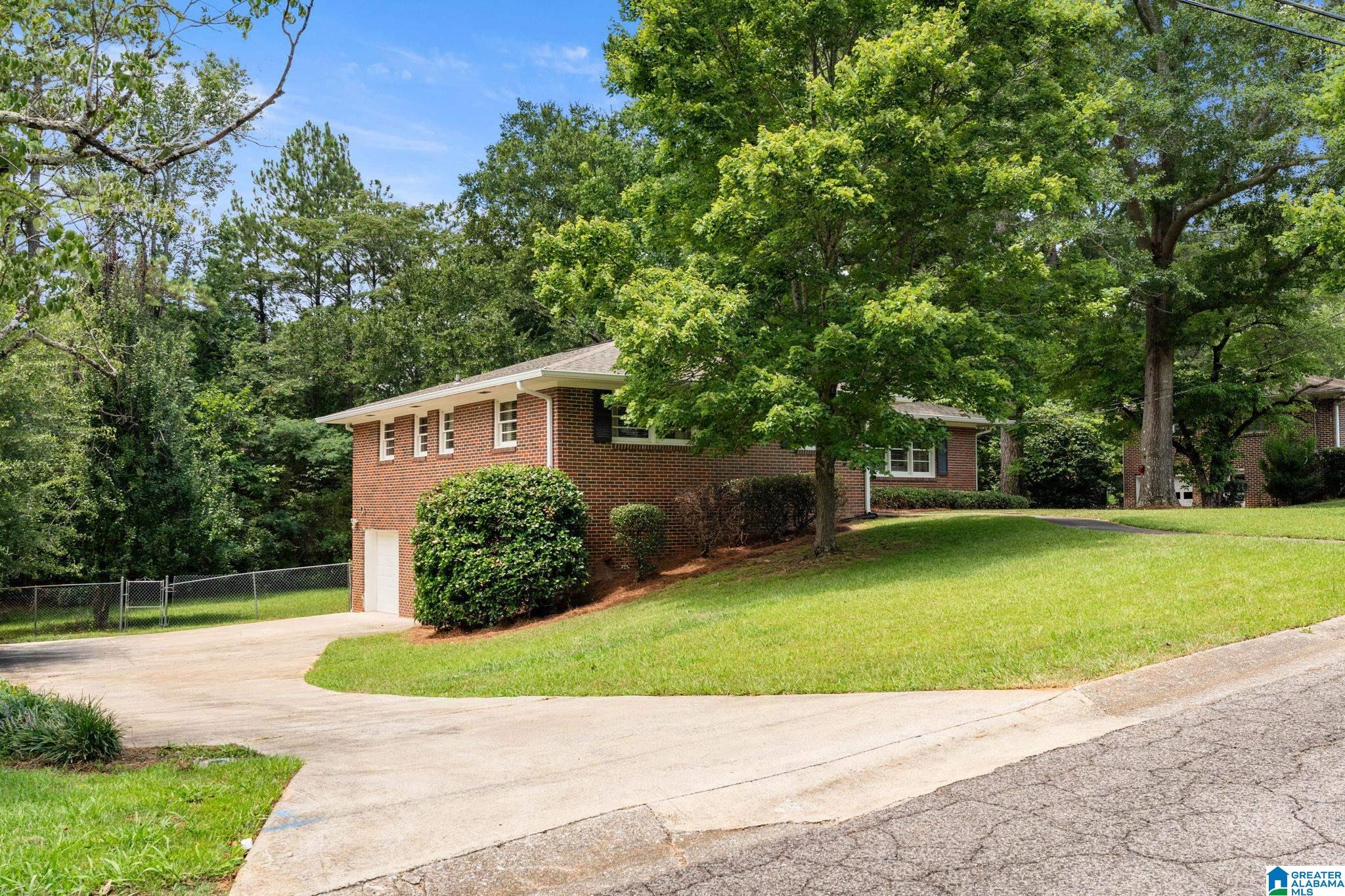 112 DEW DRIVE