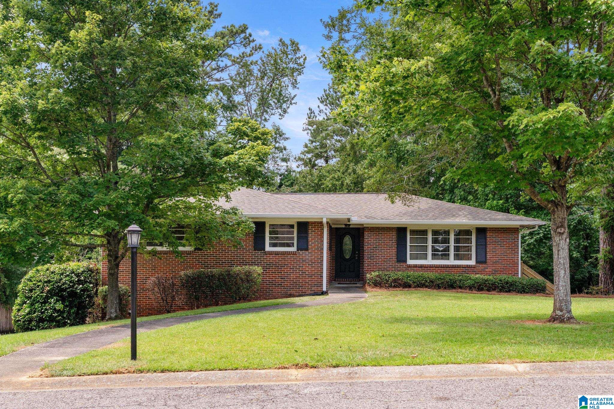 Photo 1 of 34 — 112 DEW DRIVE, TRUSSVILLE, AL 35173