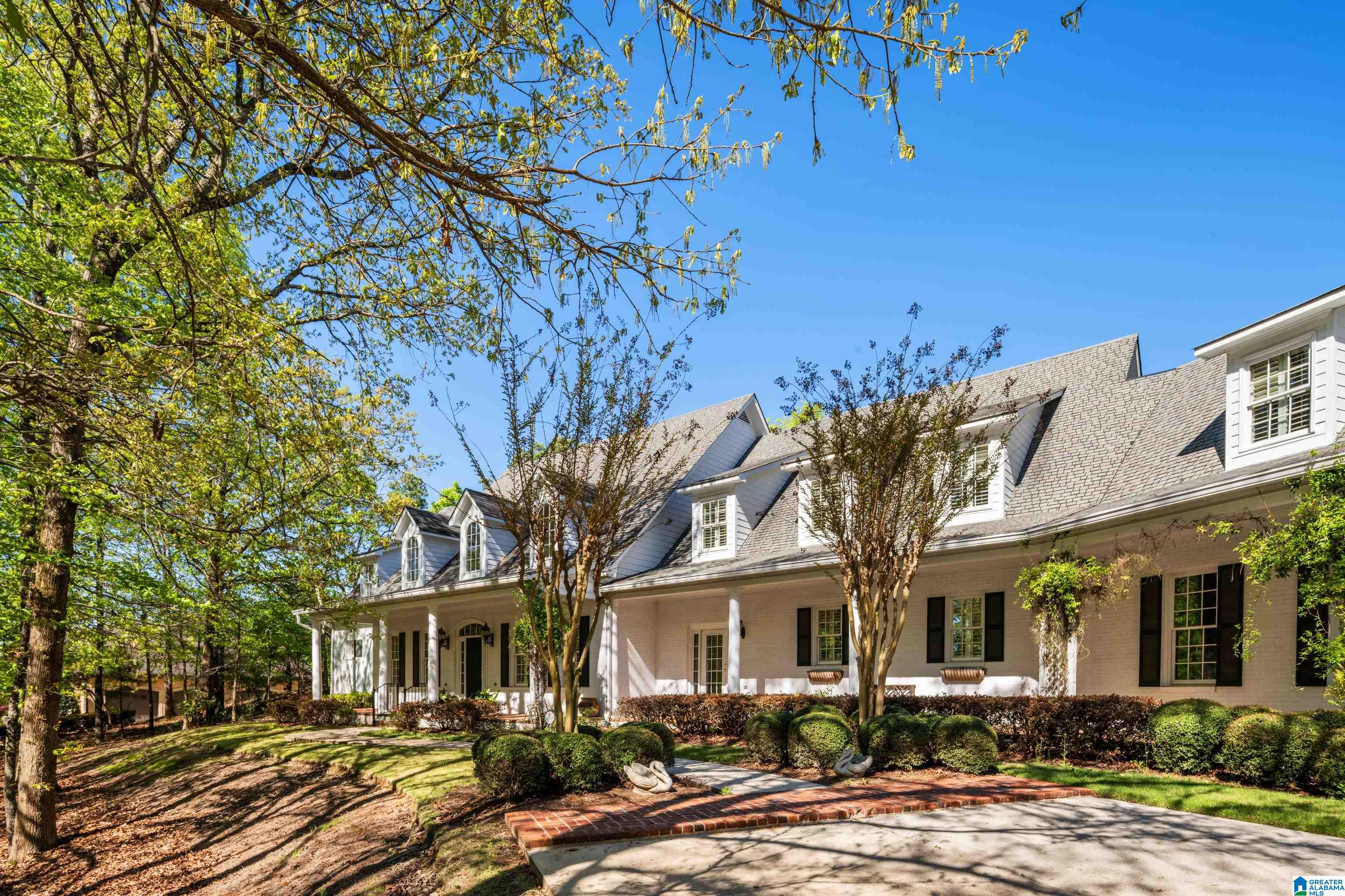 1149 GREYSTONE CREST