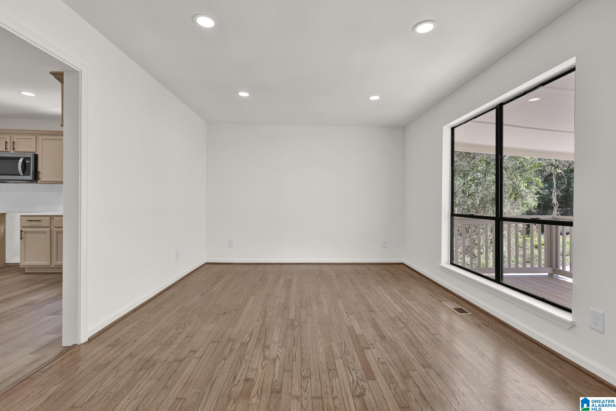 6681 BURCHFIELD LOOP