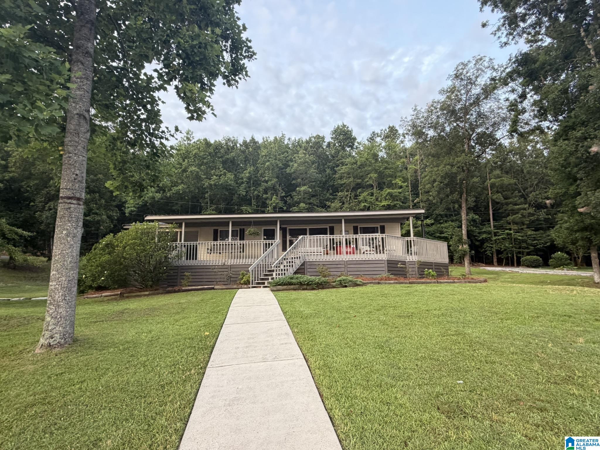 1501 DOGWOOD LANE