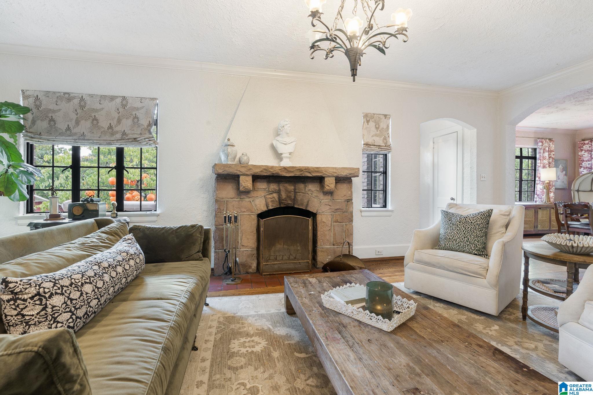 1424 ARDSLEY PLACE