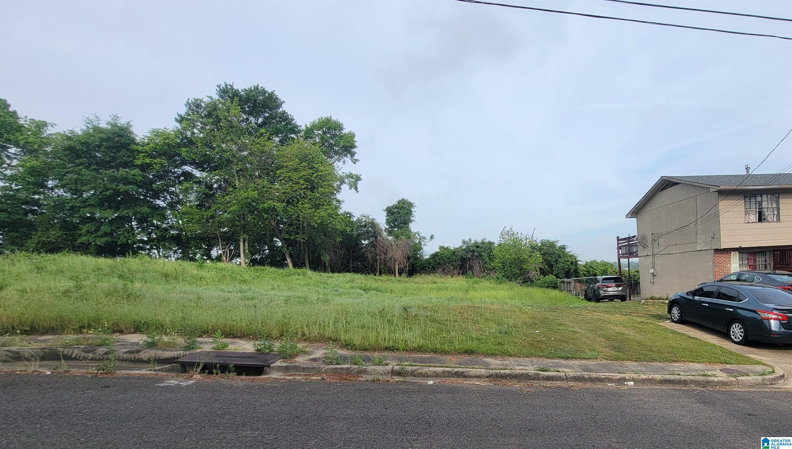 724 SPRING STREET 15 - Photo 2