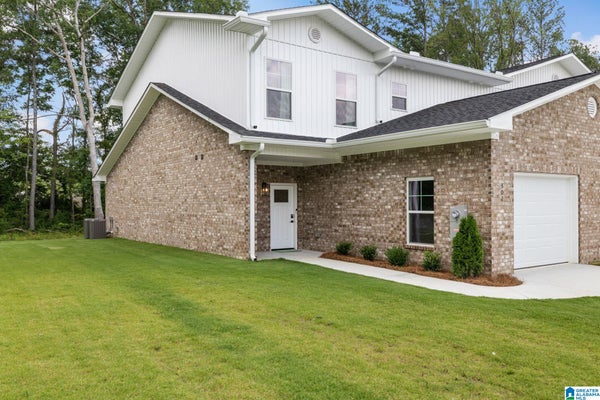 302 GARDEN ST, CULLMAN, AL 35055 - Image b8262ea048ebe0b7dcbde3aad6d6e780/560984507