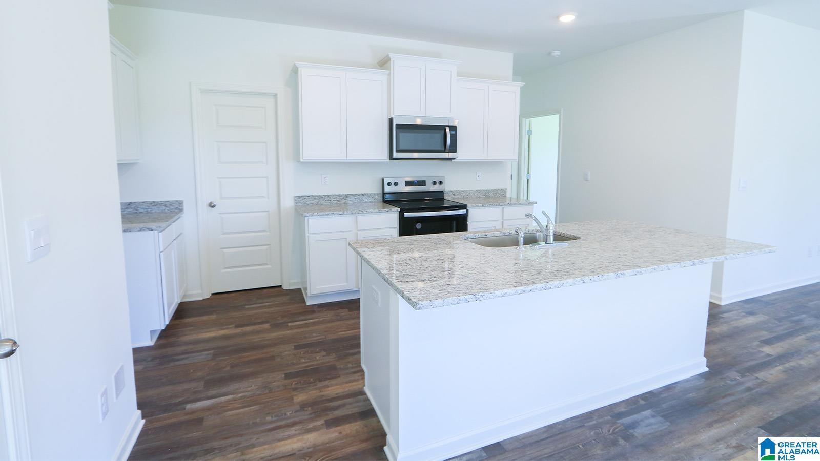 301 CREEK BEND LANE