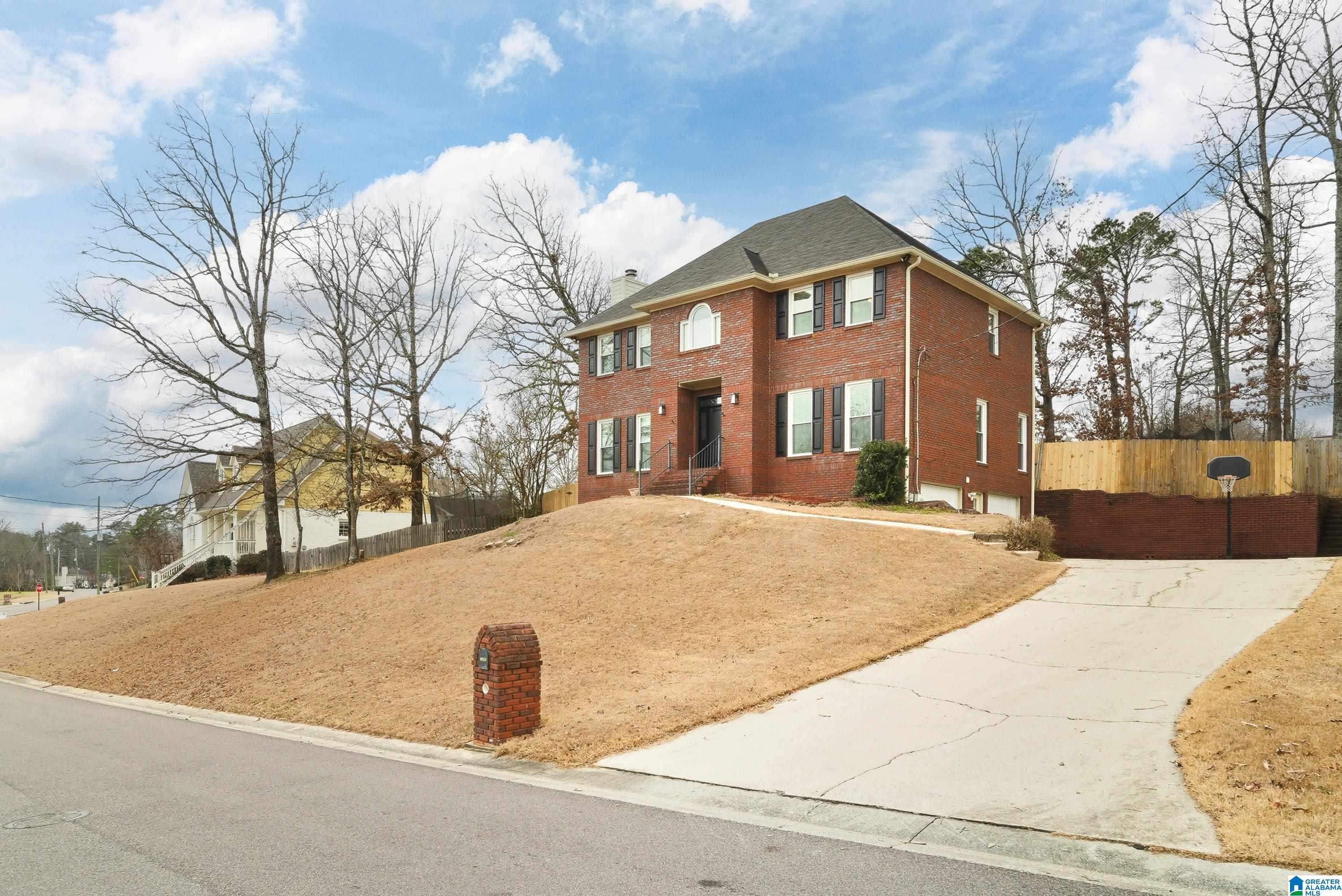 1747 RUSSET HILL CIRCLE