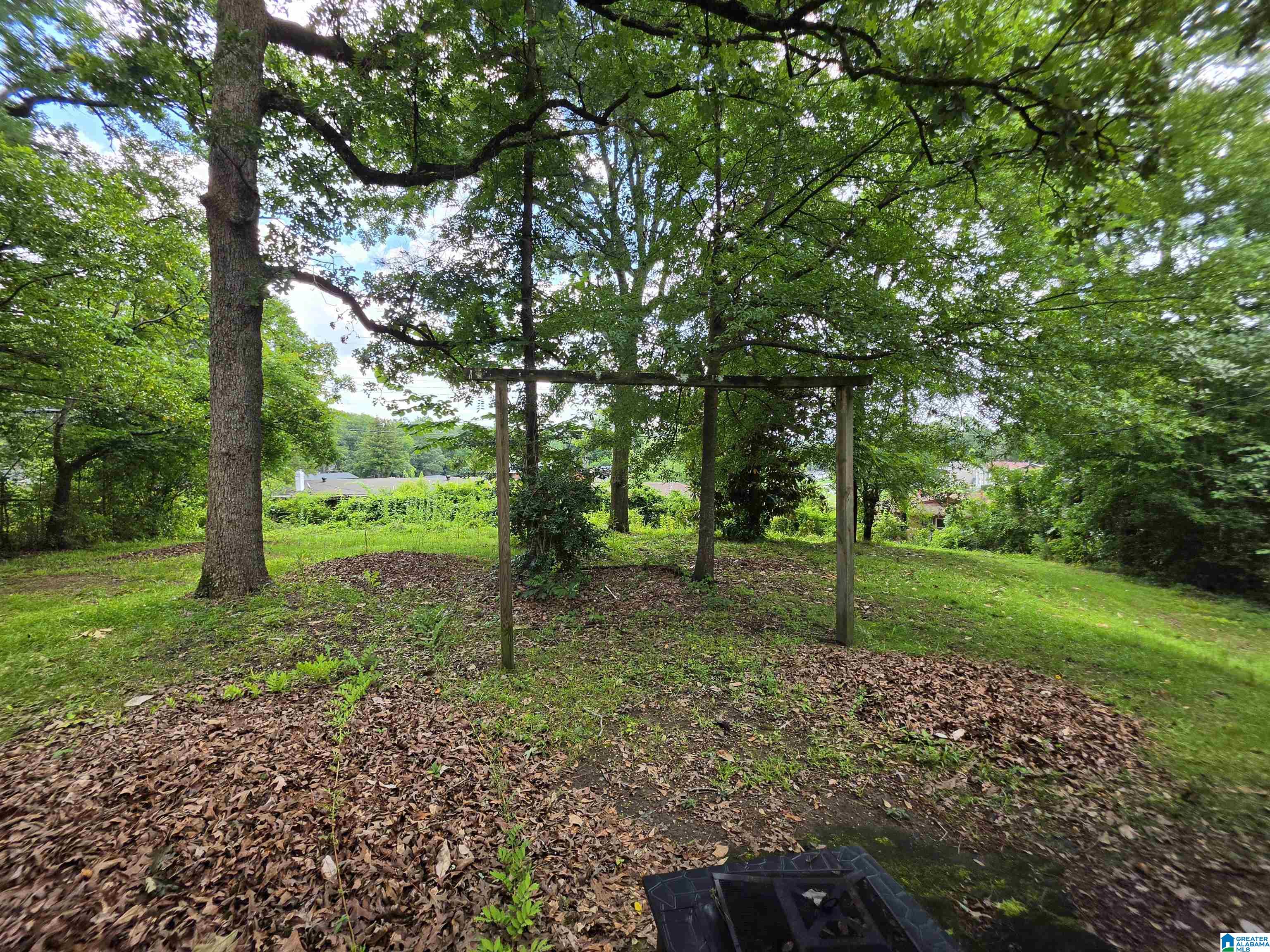 721 OAKLAND DRIVE