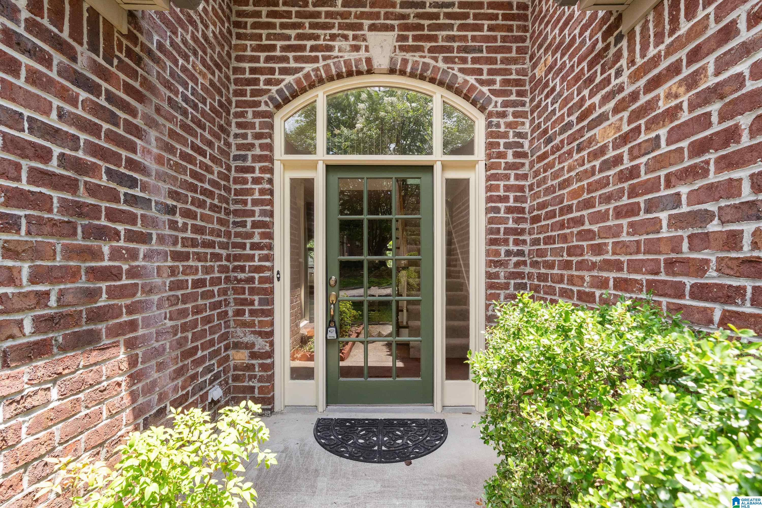 2241 STERLING RIDGE CIRCLE