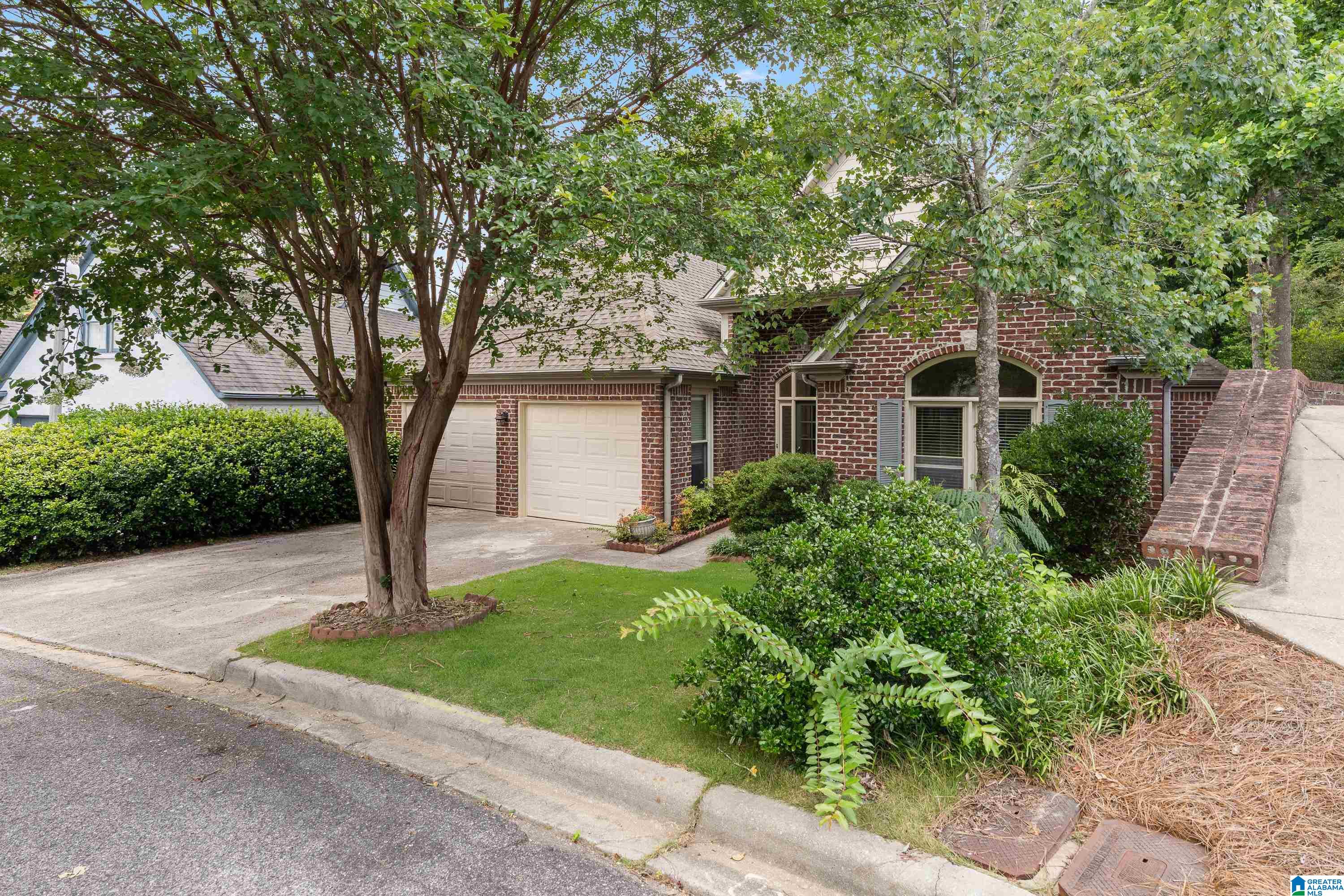 2241 STERLING RIDGE CIRCLE