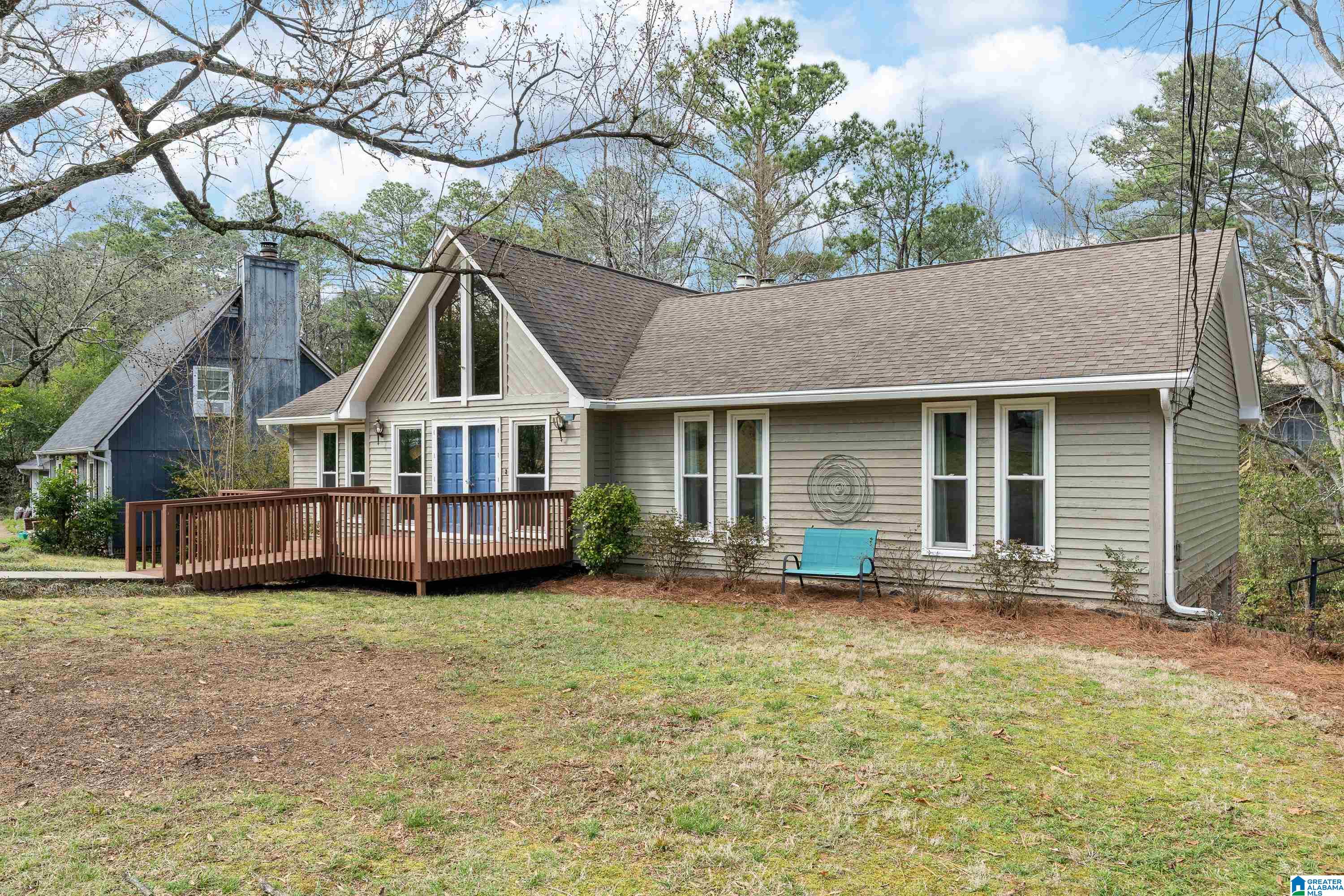 261 SHENANDOAH DRIVE