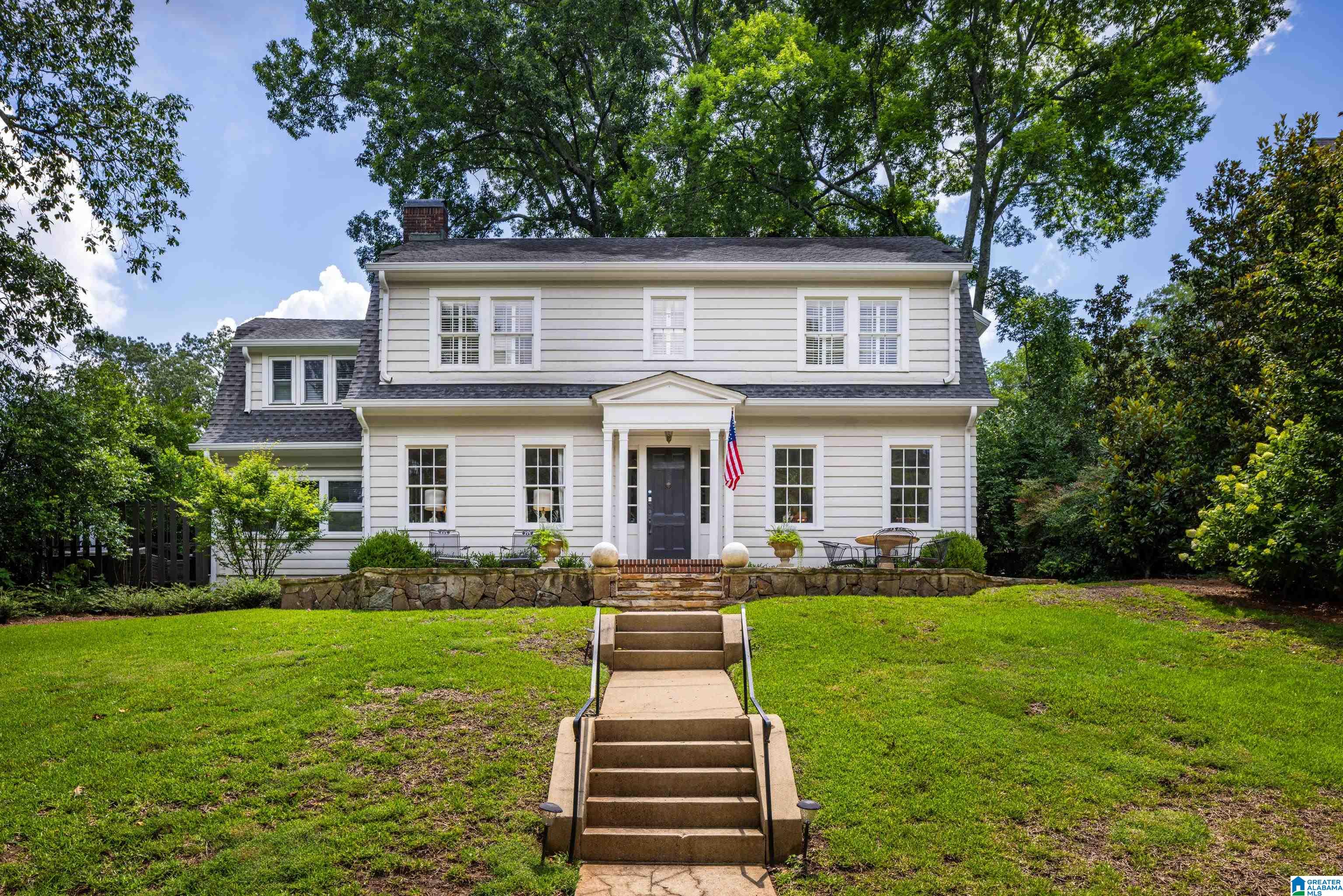 1612 LANARK PLACE