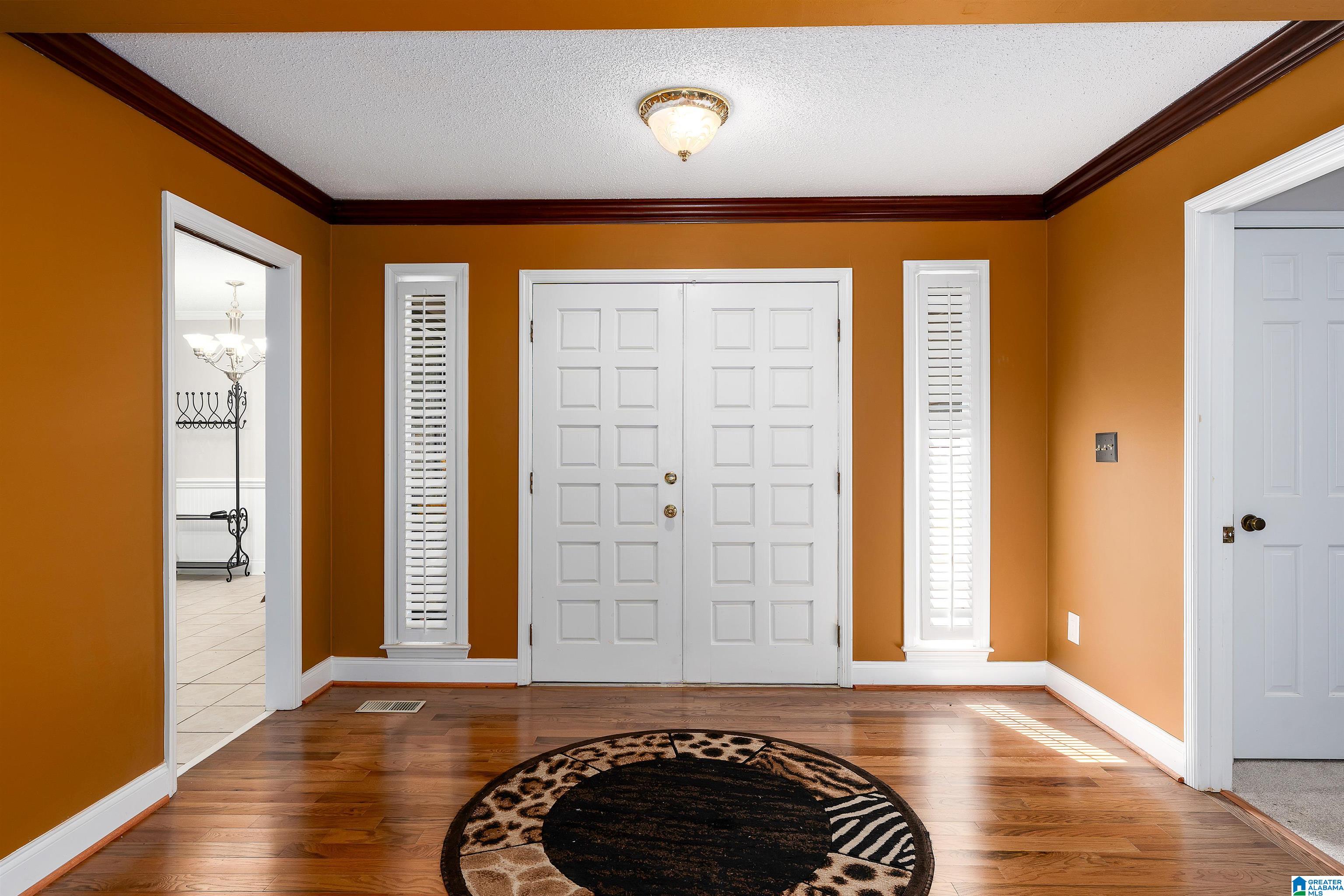 2001 SHADOWOOD COURT