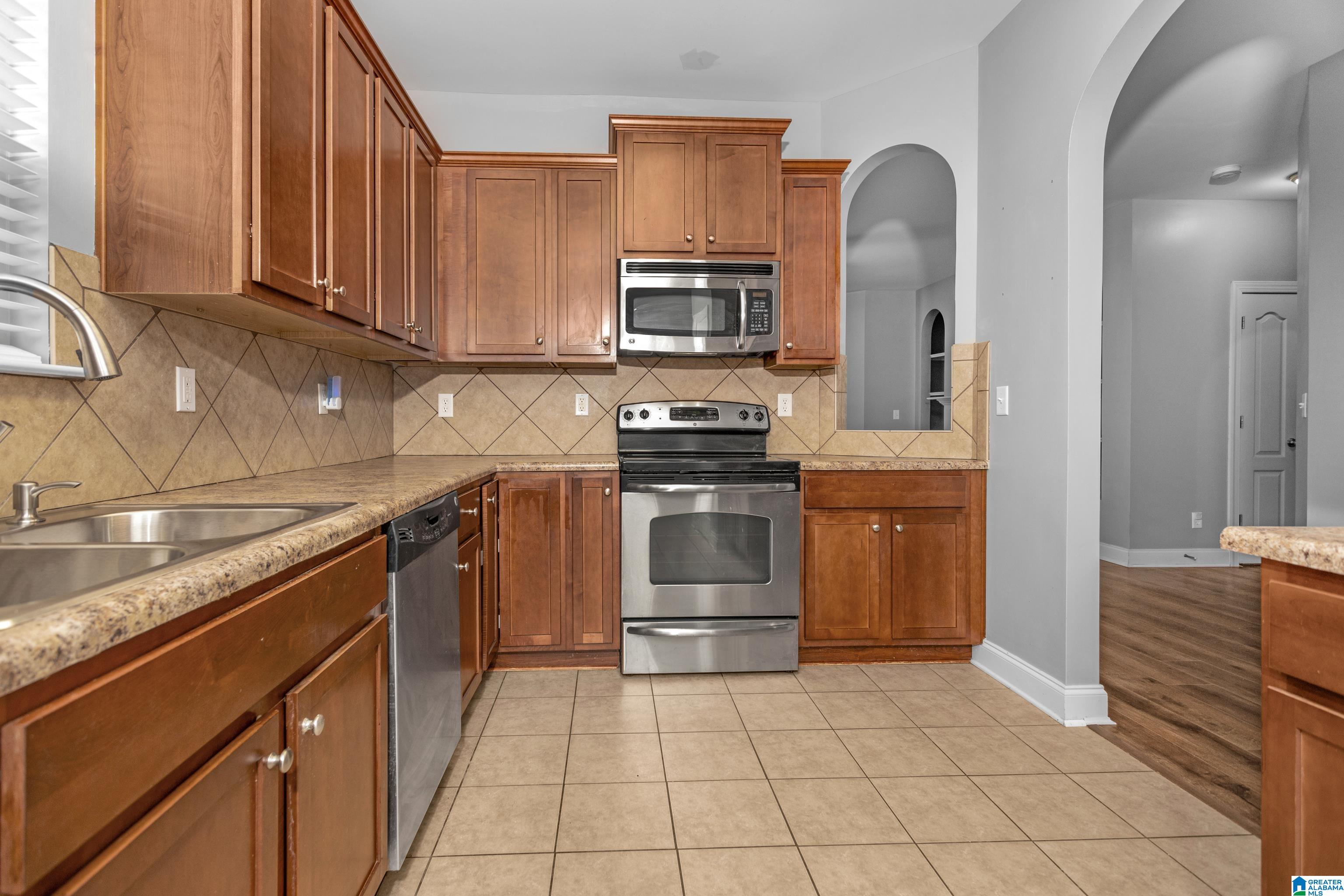 293 GLEN CROSS DRIVE