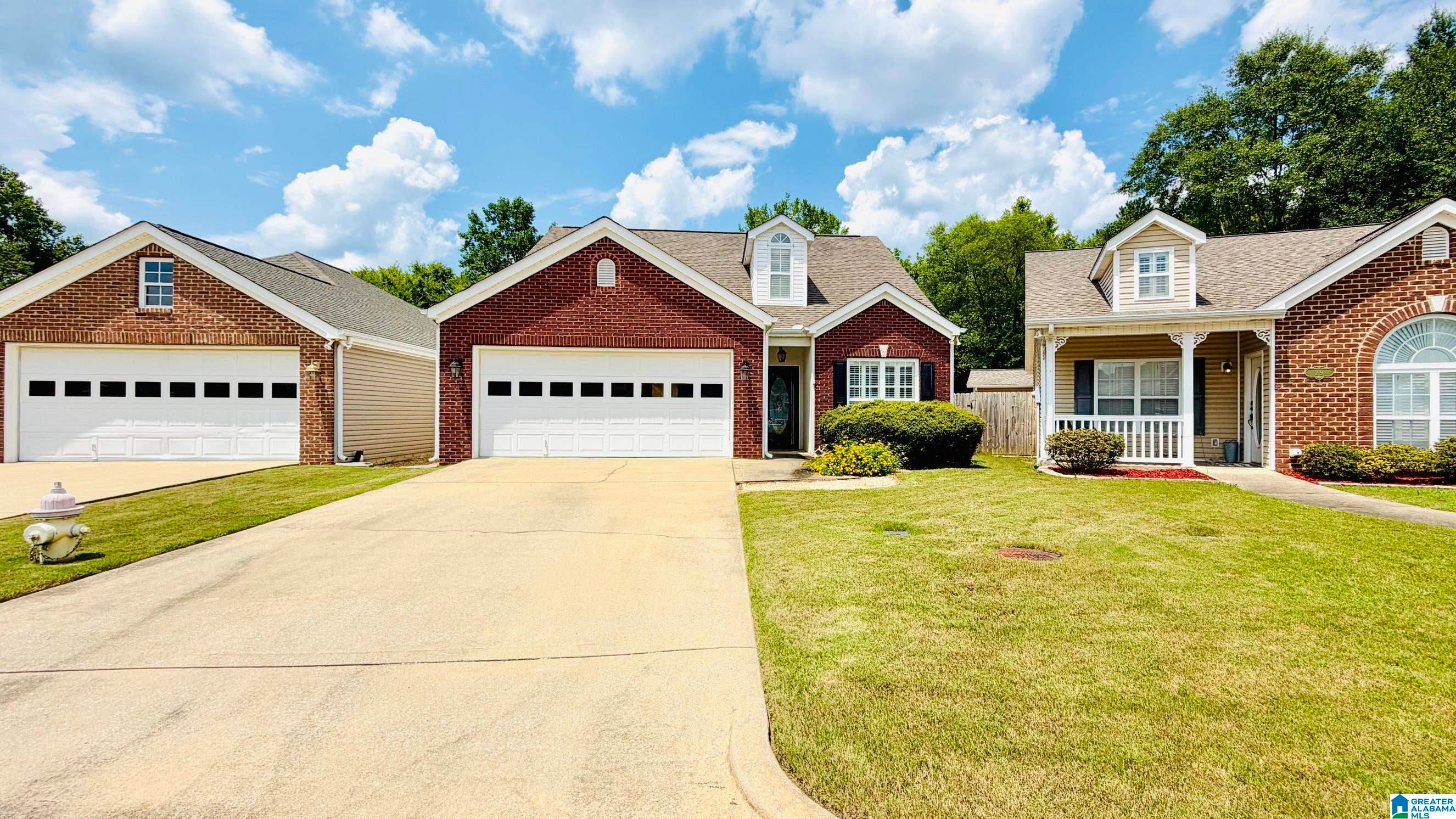 221 BELMONT CIRCLE SE
