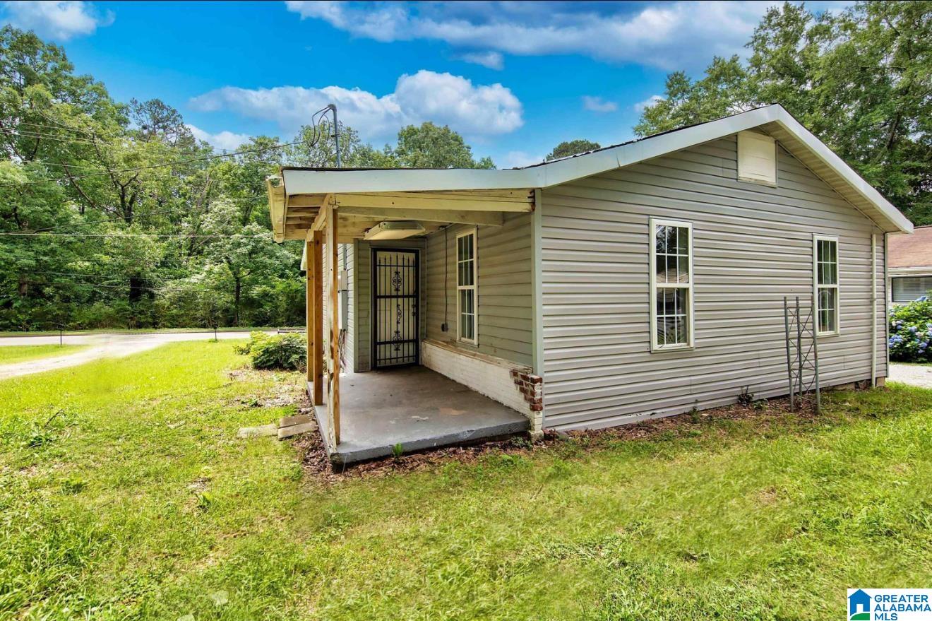 628 SHARON BOULEVARD