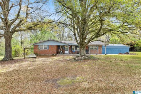 Photo of 8680 County Road 1435, VINEMONT, AL 35179 (MLS # 21448731)