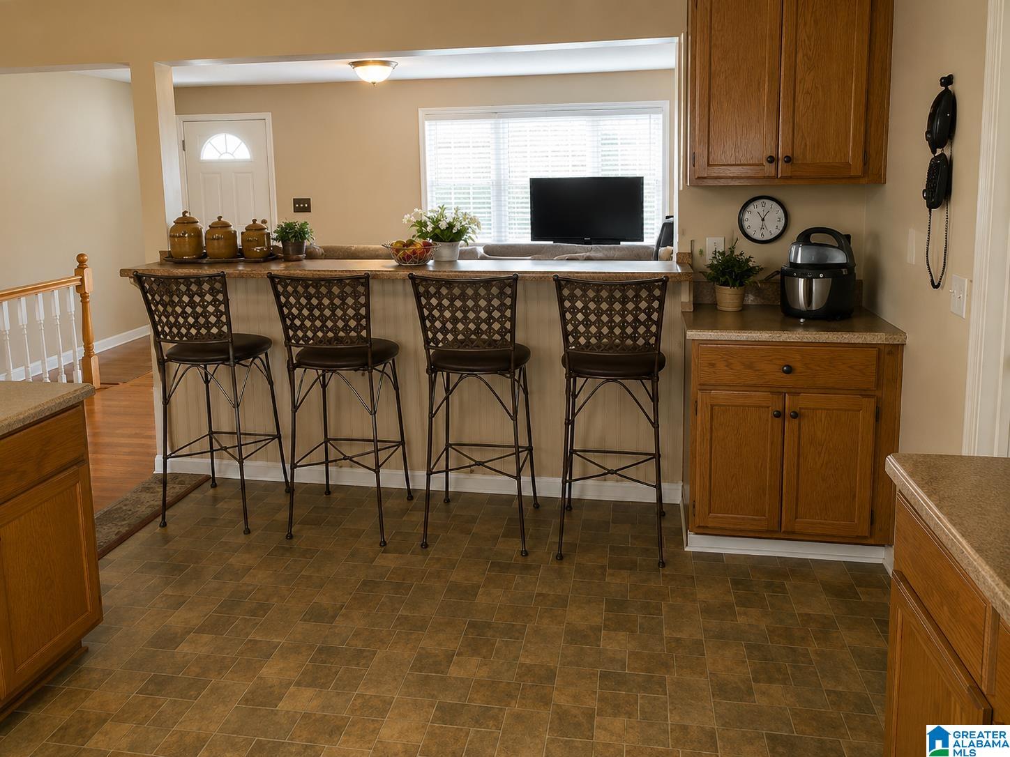 2005 MORGAN AVENUE SW - Photo 4