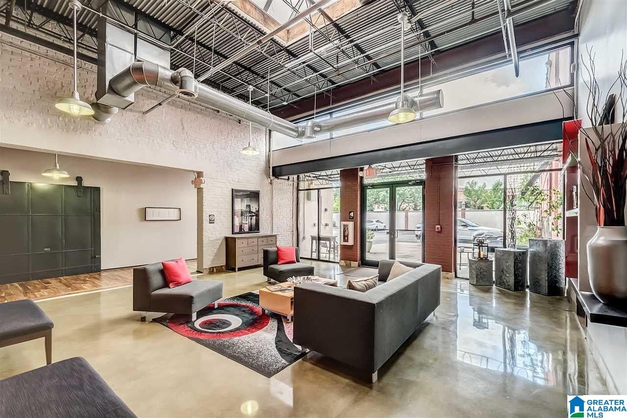 2412 2ND AVENUE N 11