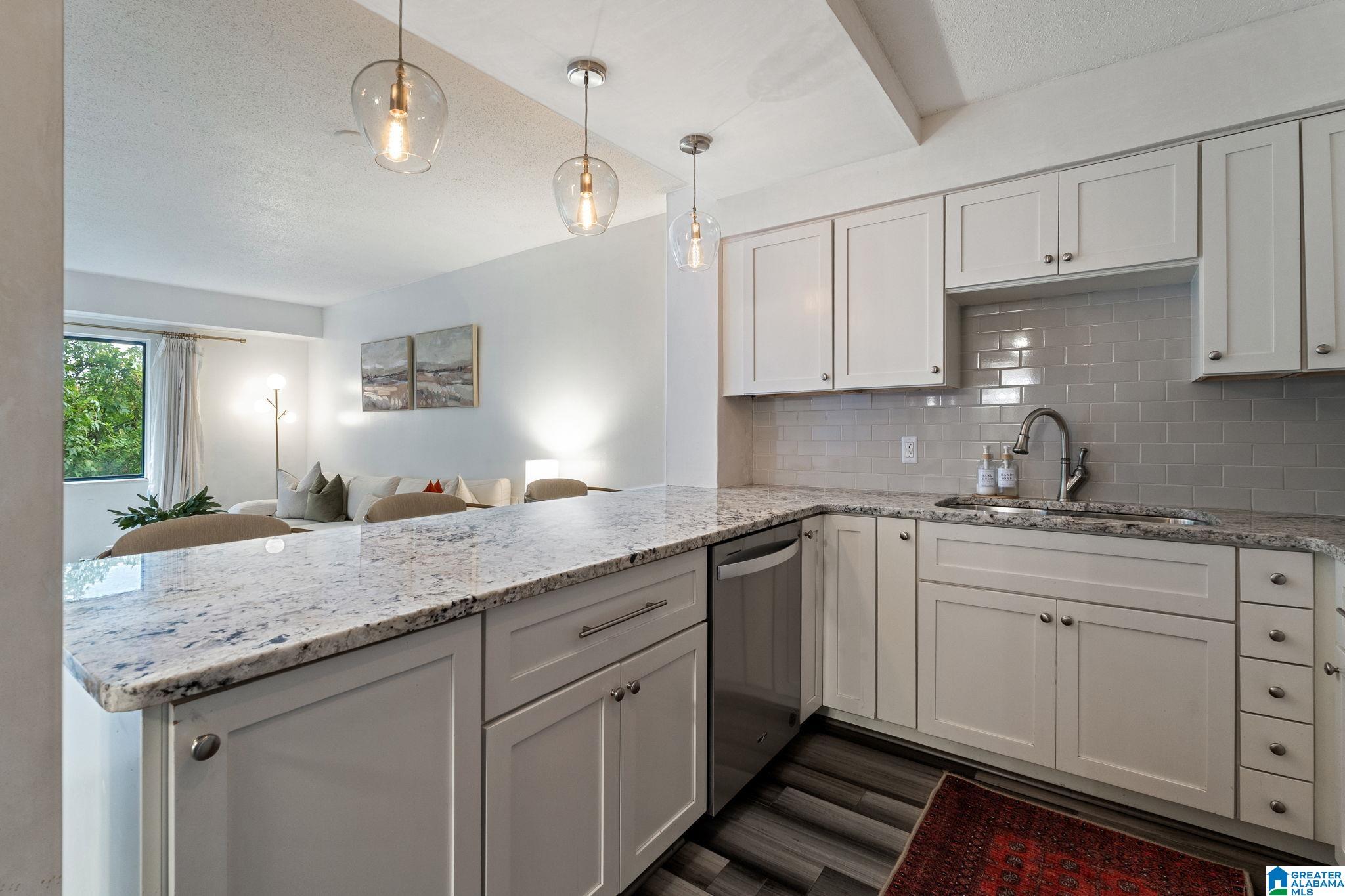 2625 HIGHLAND AVENUE S 411