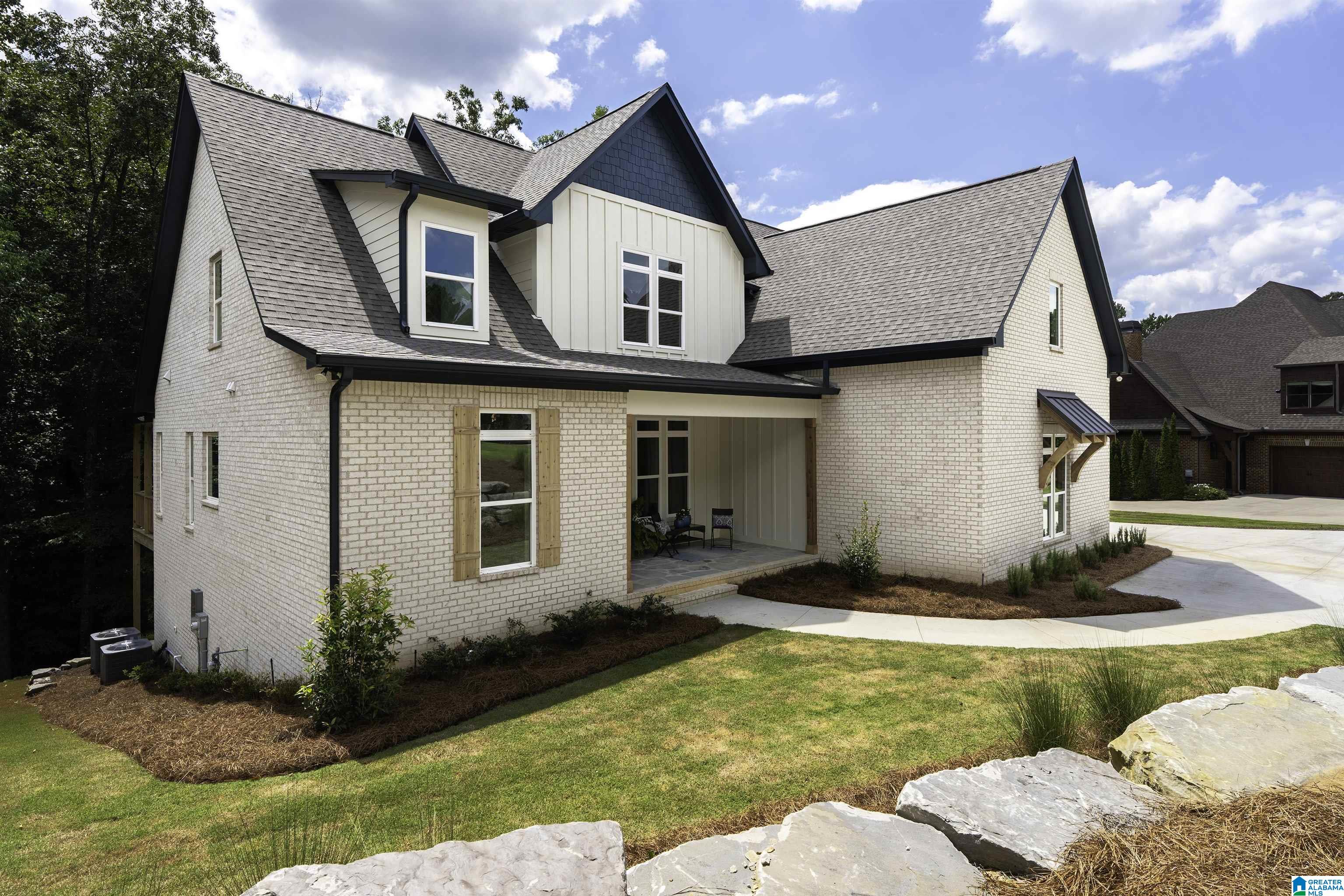 704 SAINT ANDREWS LANE