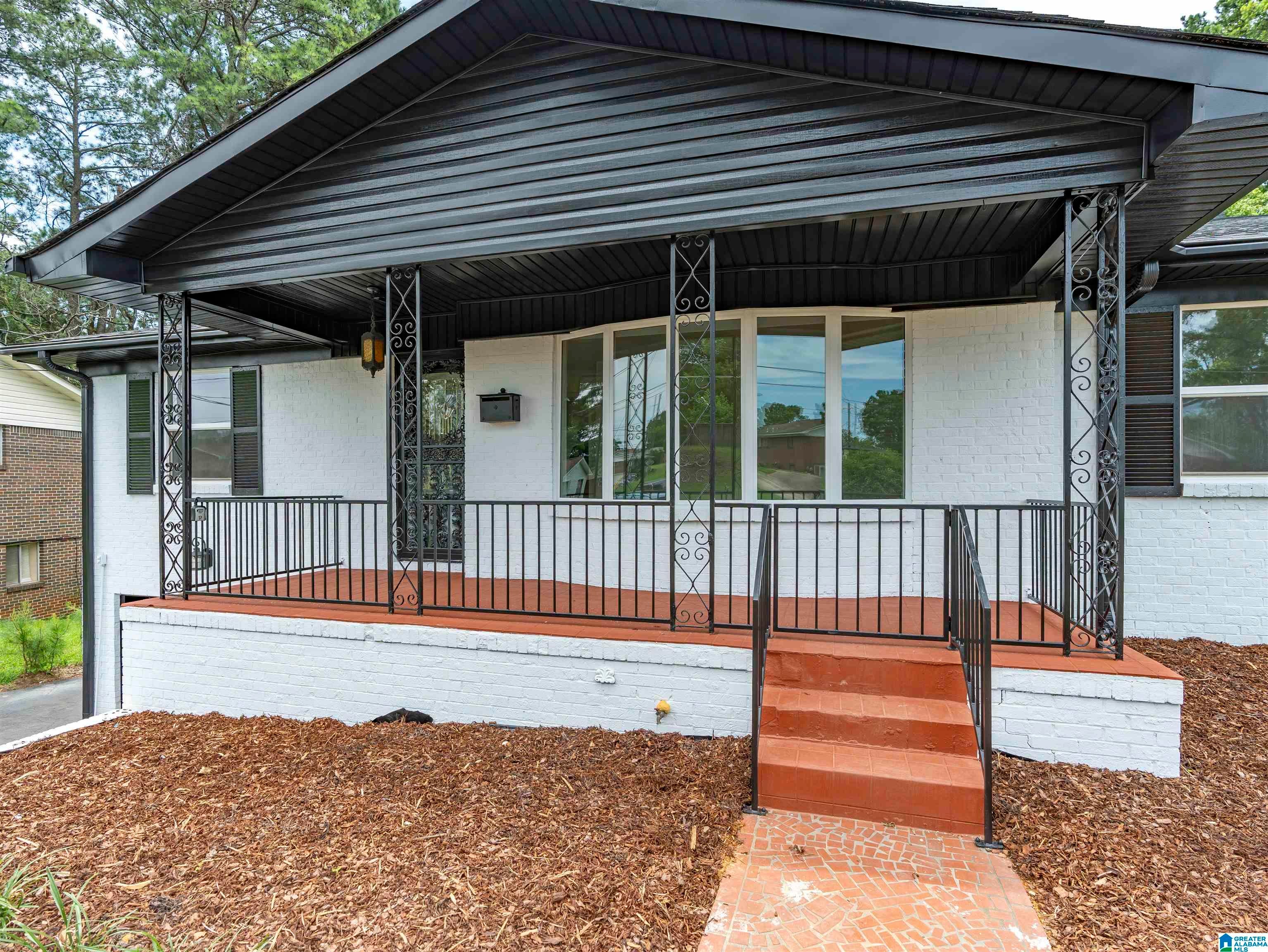 1633 BROOKFIELD LANE