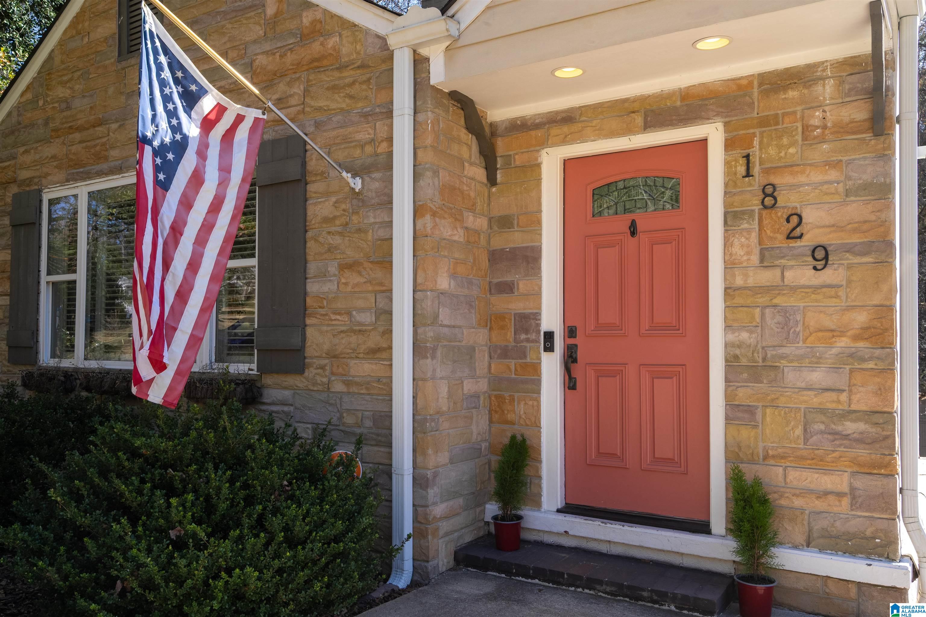 1829 WINDSOR BOULEVARD