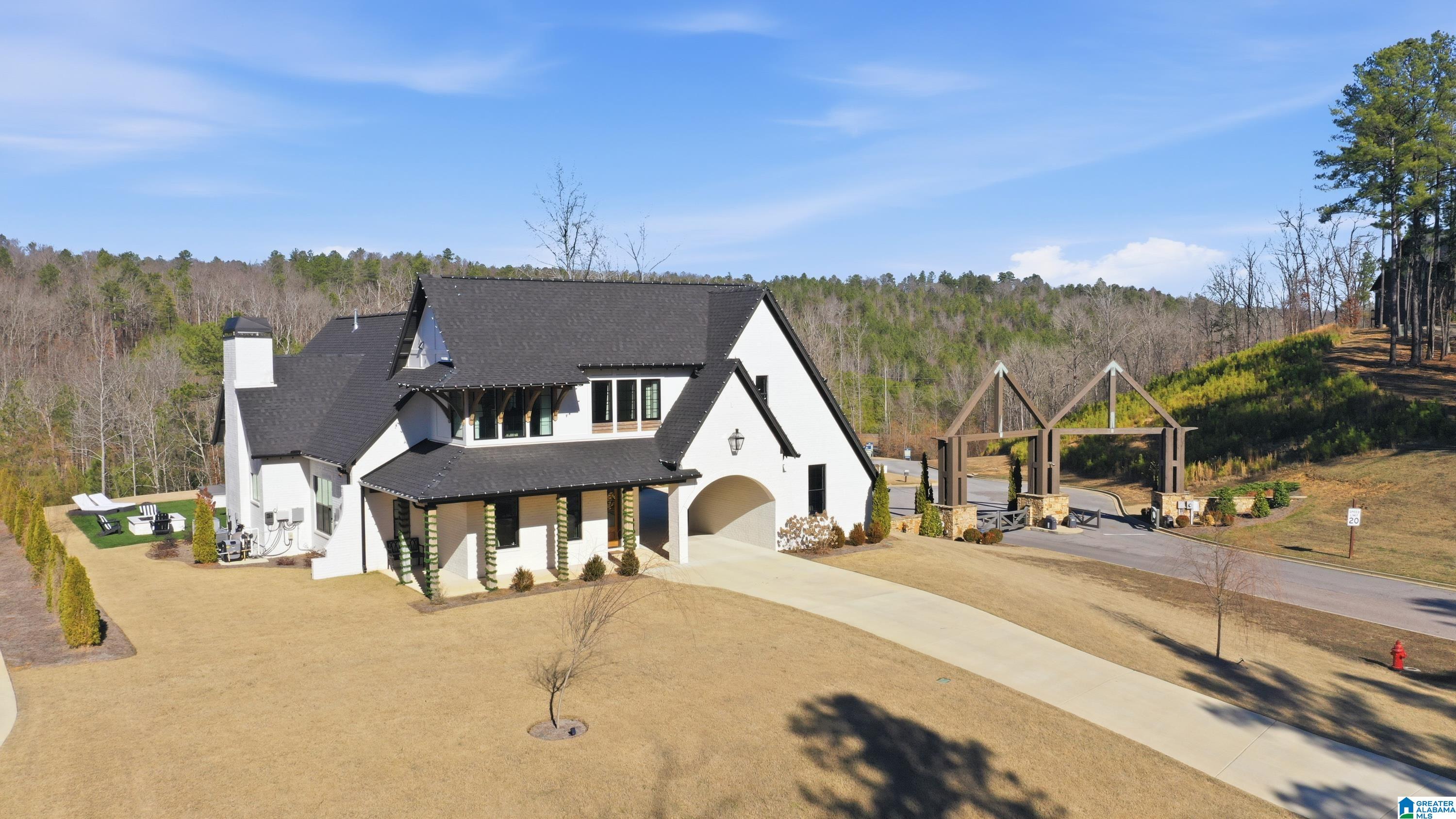 300 TIMBERVIEW TRAIL