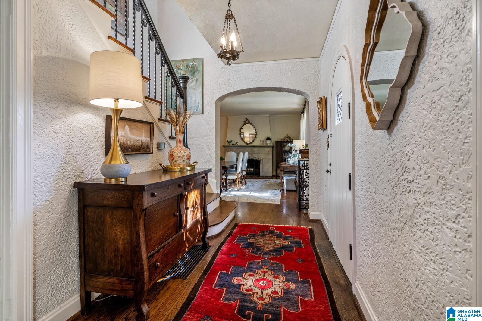1614 WELLINGTON ROAD