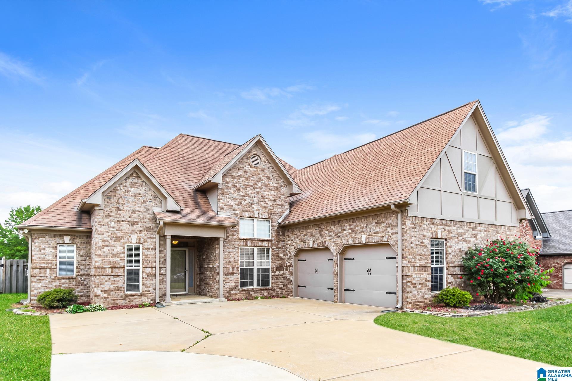 332 TANGLEWOOD CIRCLE