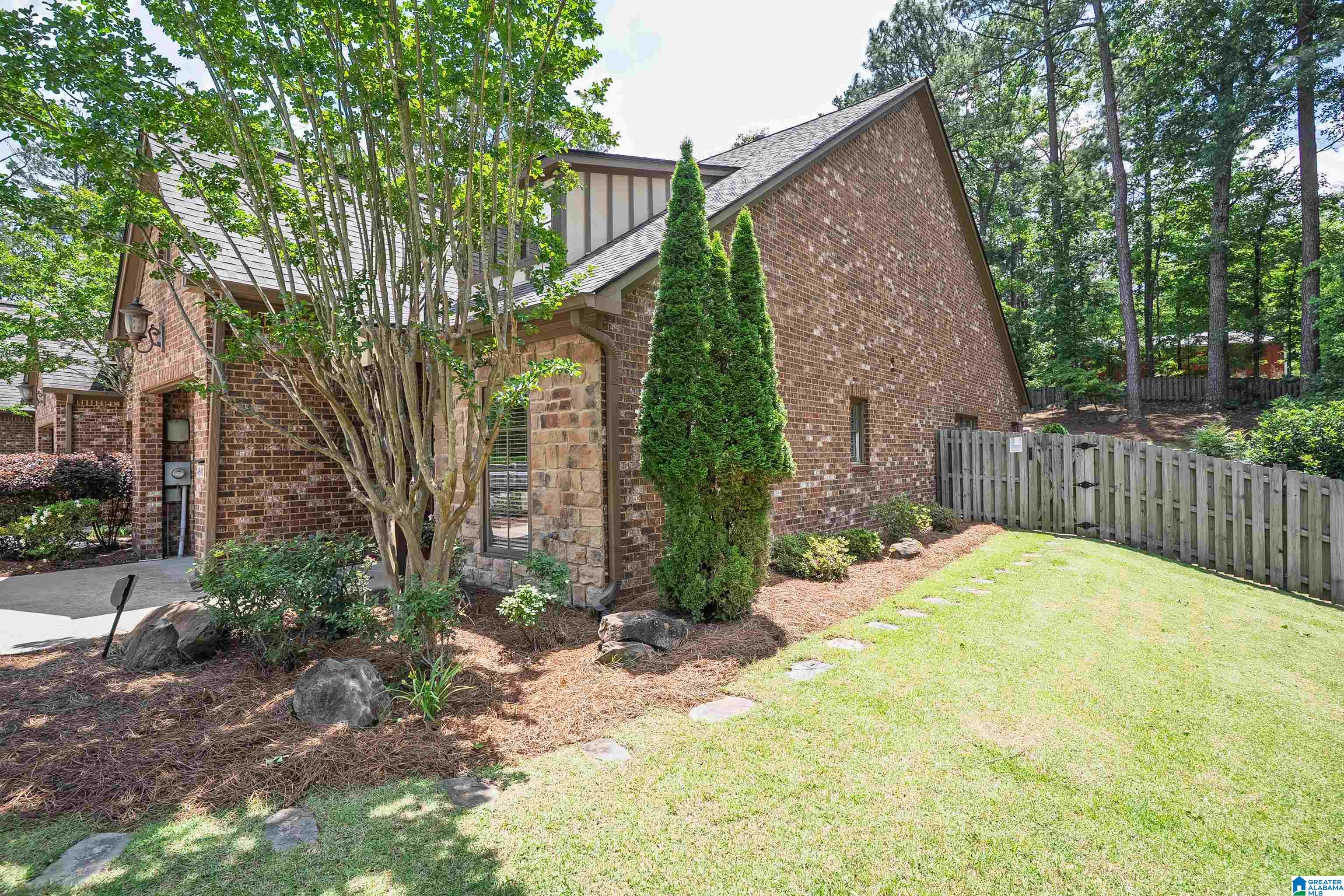 4501 COTSWOLD LANE