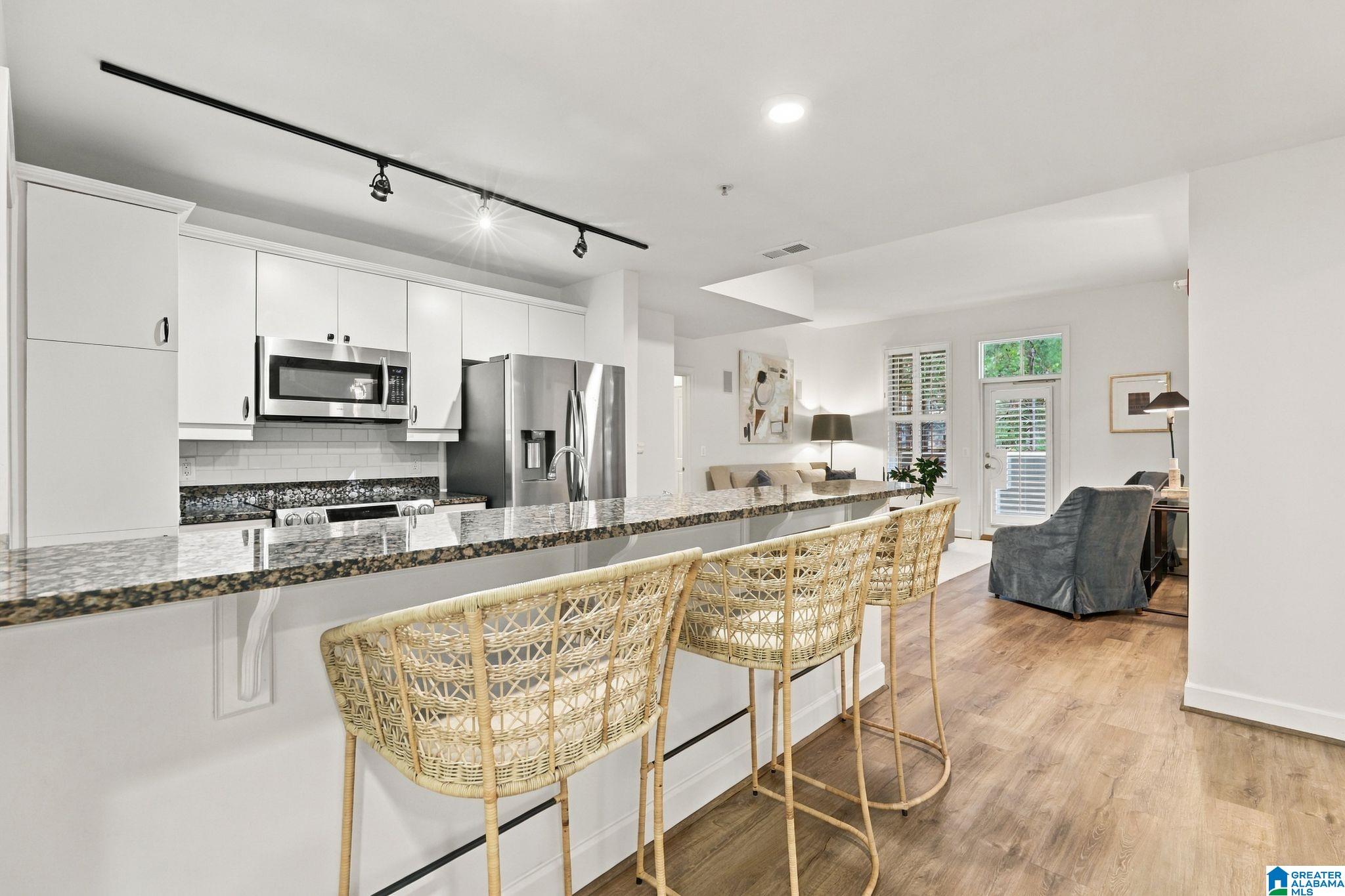 1040 BROADWAY PARK 235