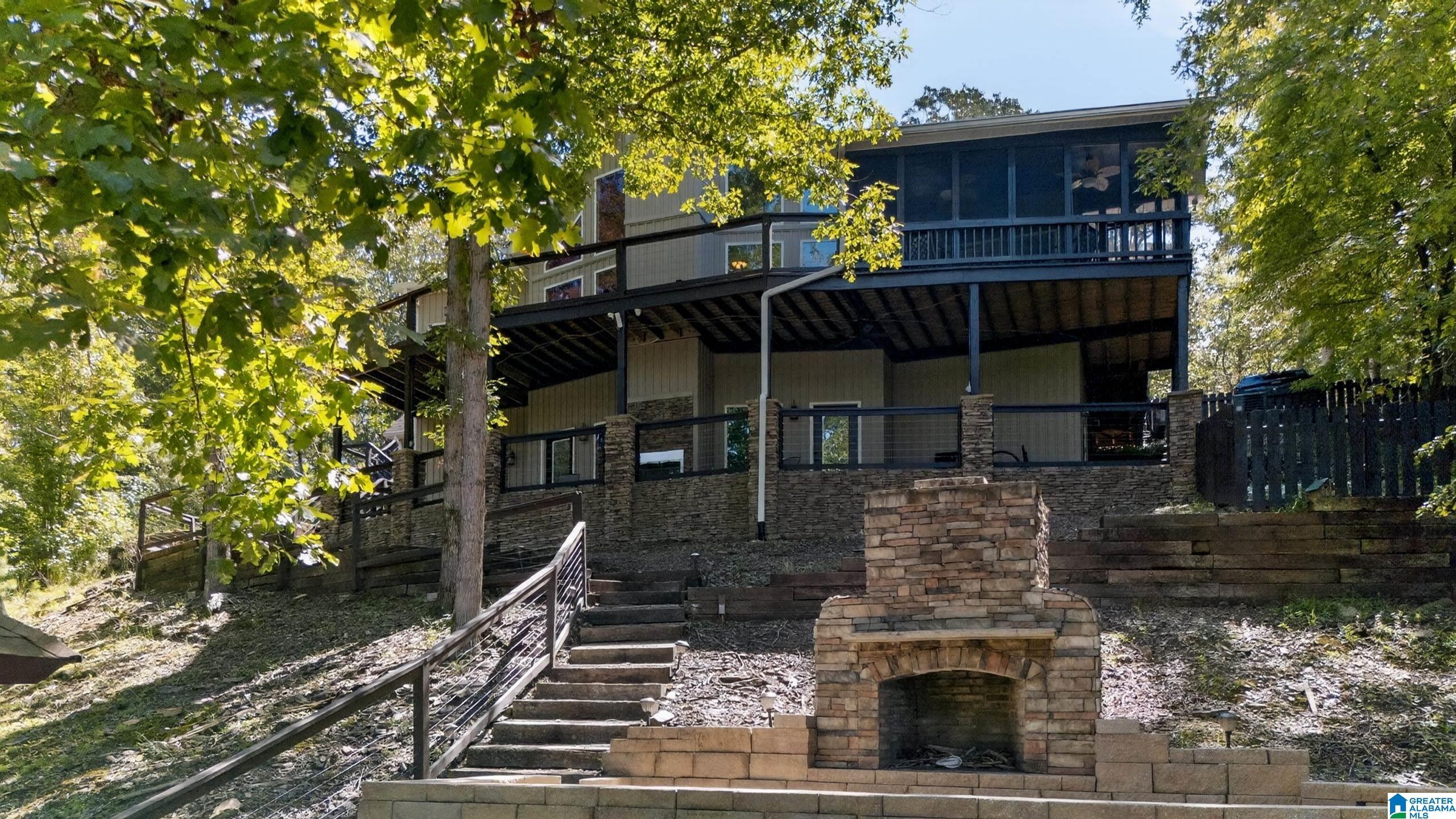 192 BLACKBERRY LANE